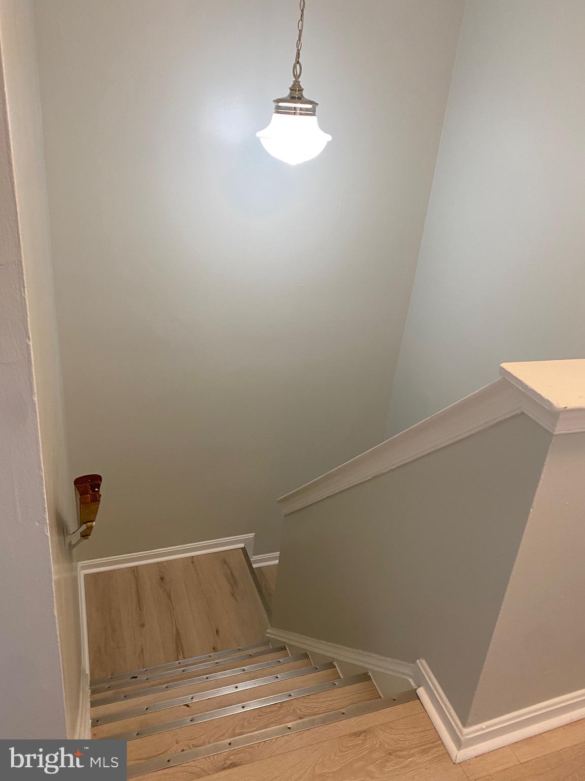 ROSECROFT COMMONS - Residential Lease