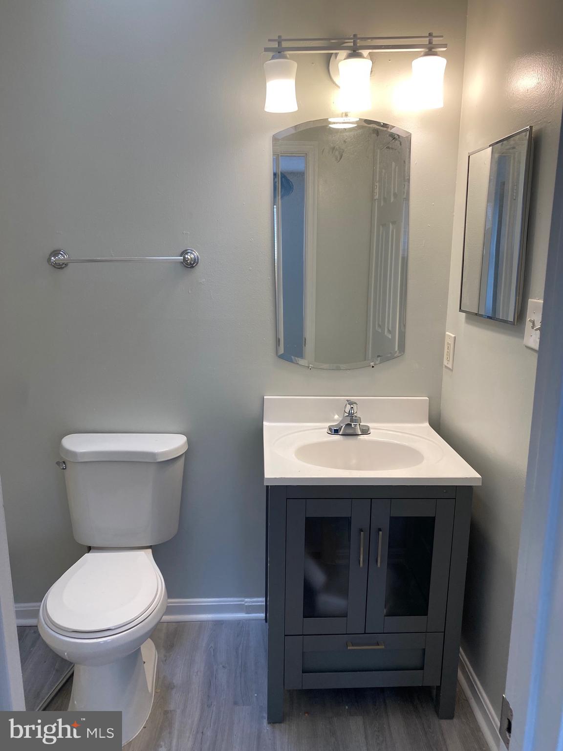 ROSECROFT COMMONS - Residential Lease