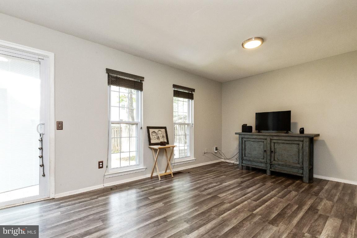 BURKE CENTRE - Residential