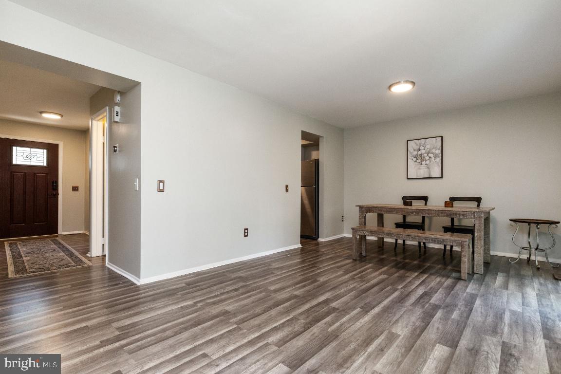 BURKE CENTRE - Residential