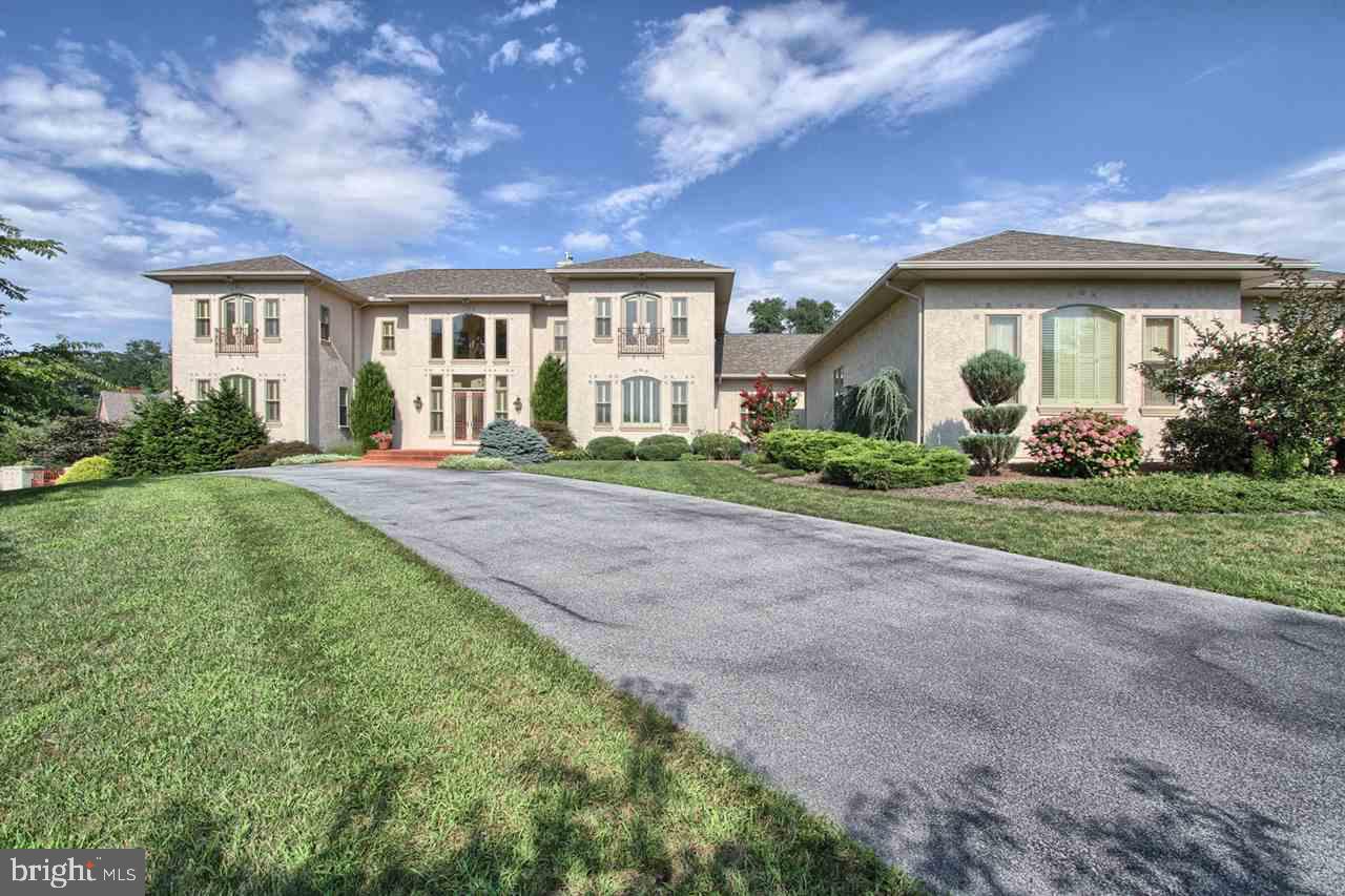 WHITE OAKS - Residential