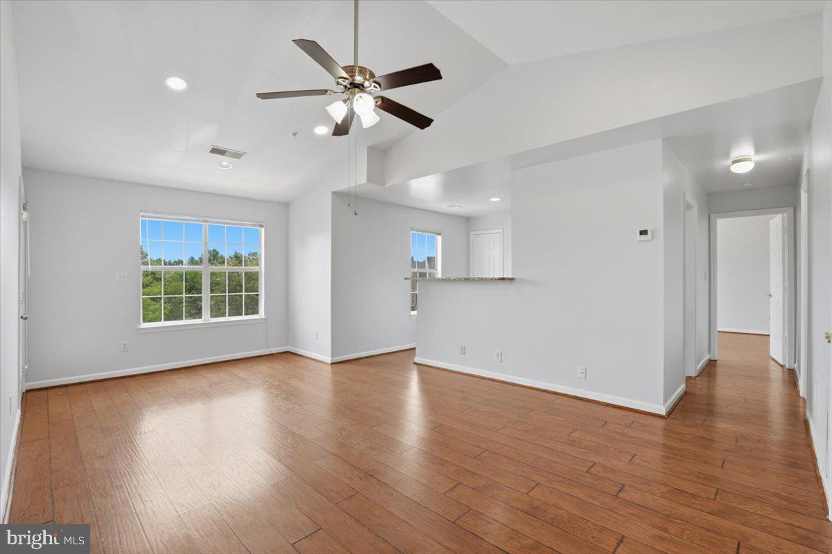 11002 KOMAN CIRCLE 301