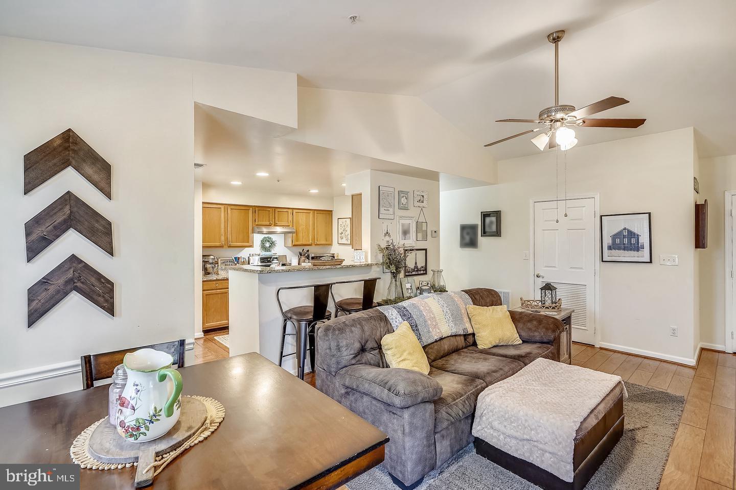 11002 KOMAN CIRCLE 301