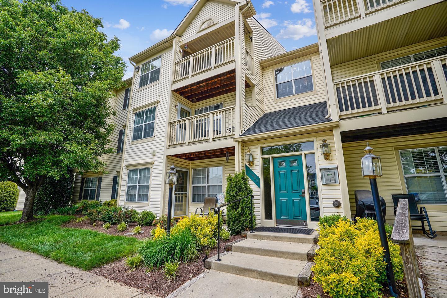 11002 KOMAN CIRCLE 301