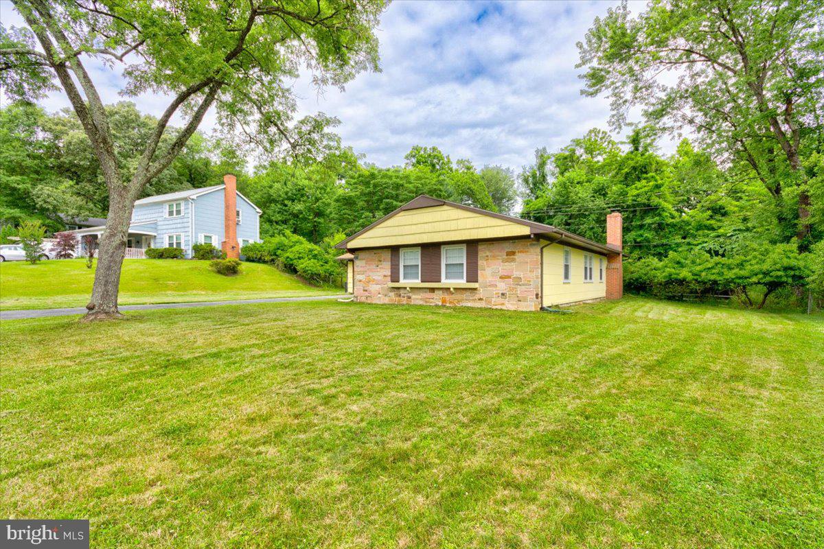 WHITEHALL AT BELAIR - Residential