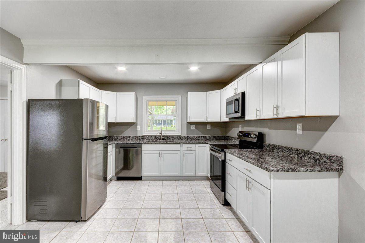 WHITEHALL AT BELAIR - Residential