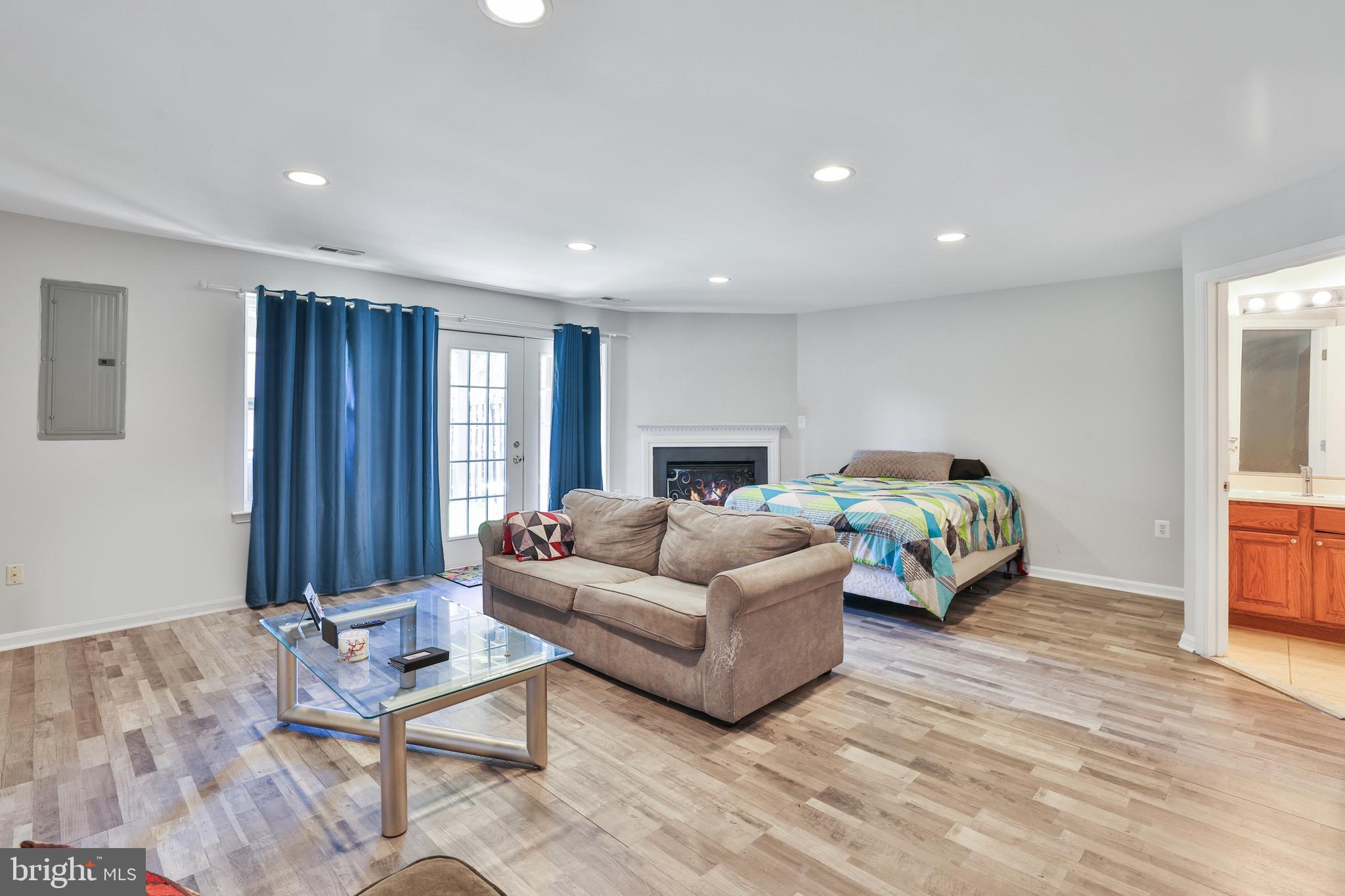 TAVISTOCK FARMS - Residential