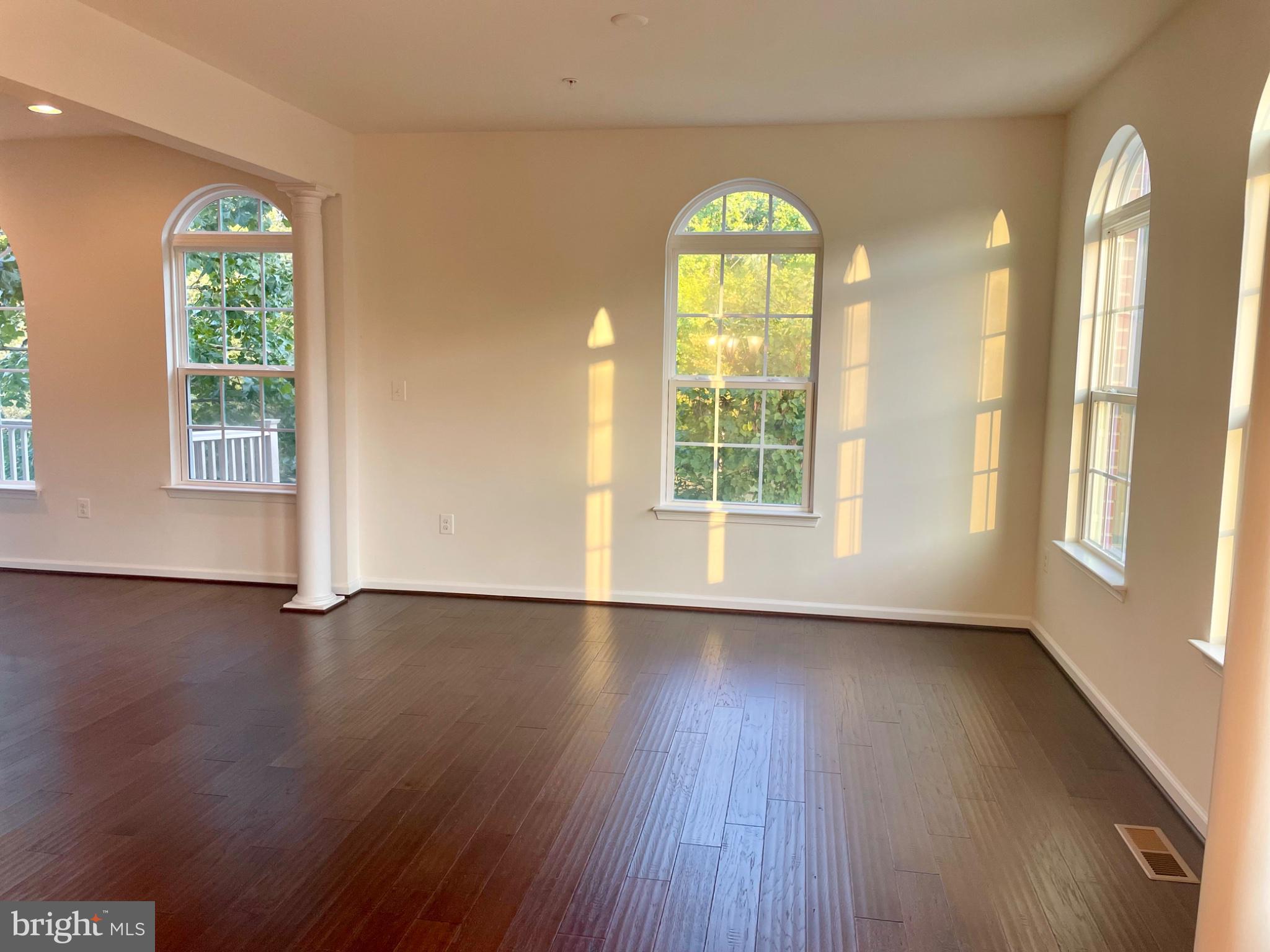 15601 SWANSCOMBE LOOP