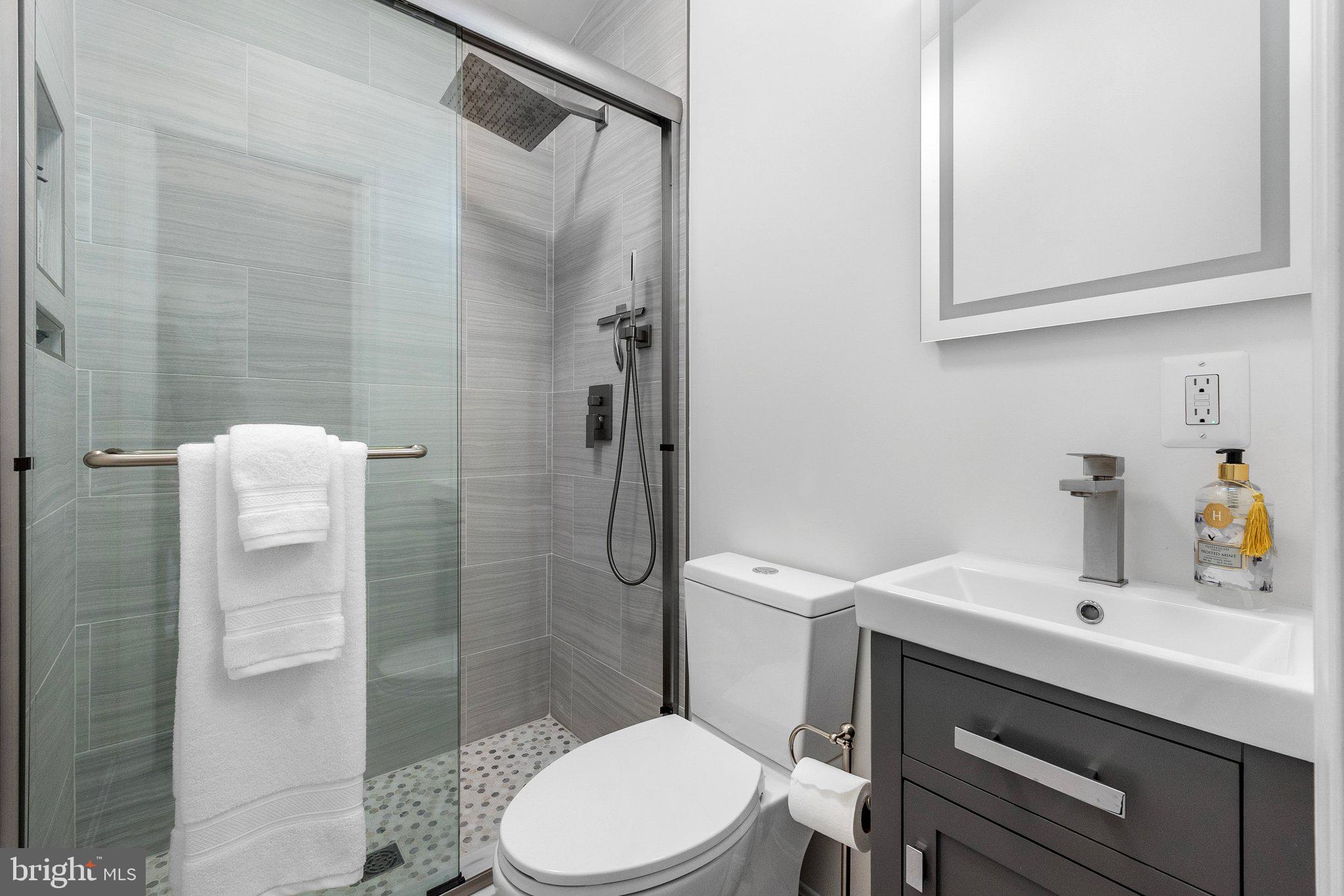 HAMILTON - Residential