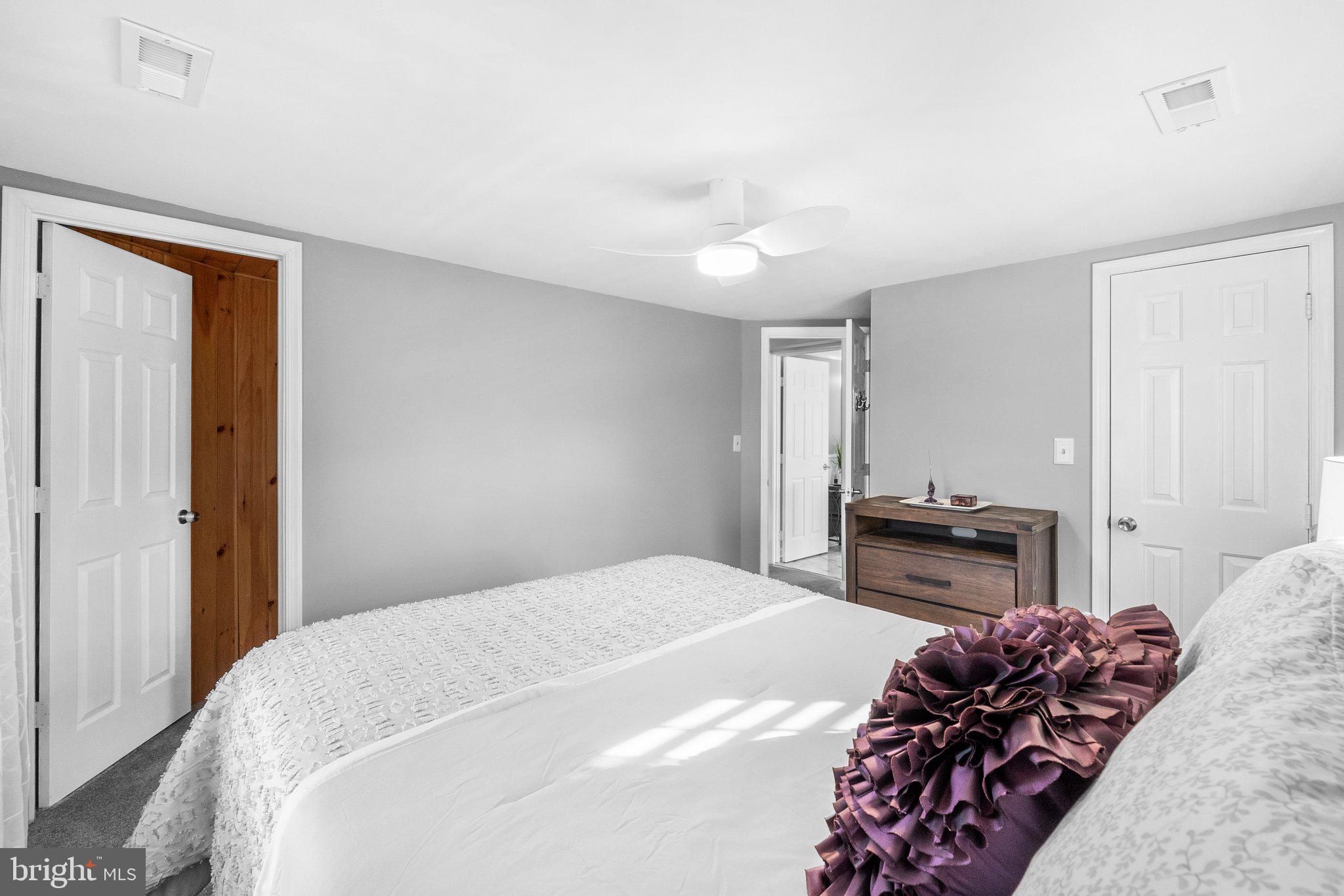 HAMILTON - Residential