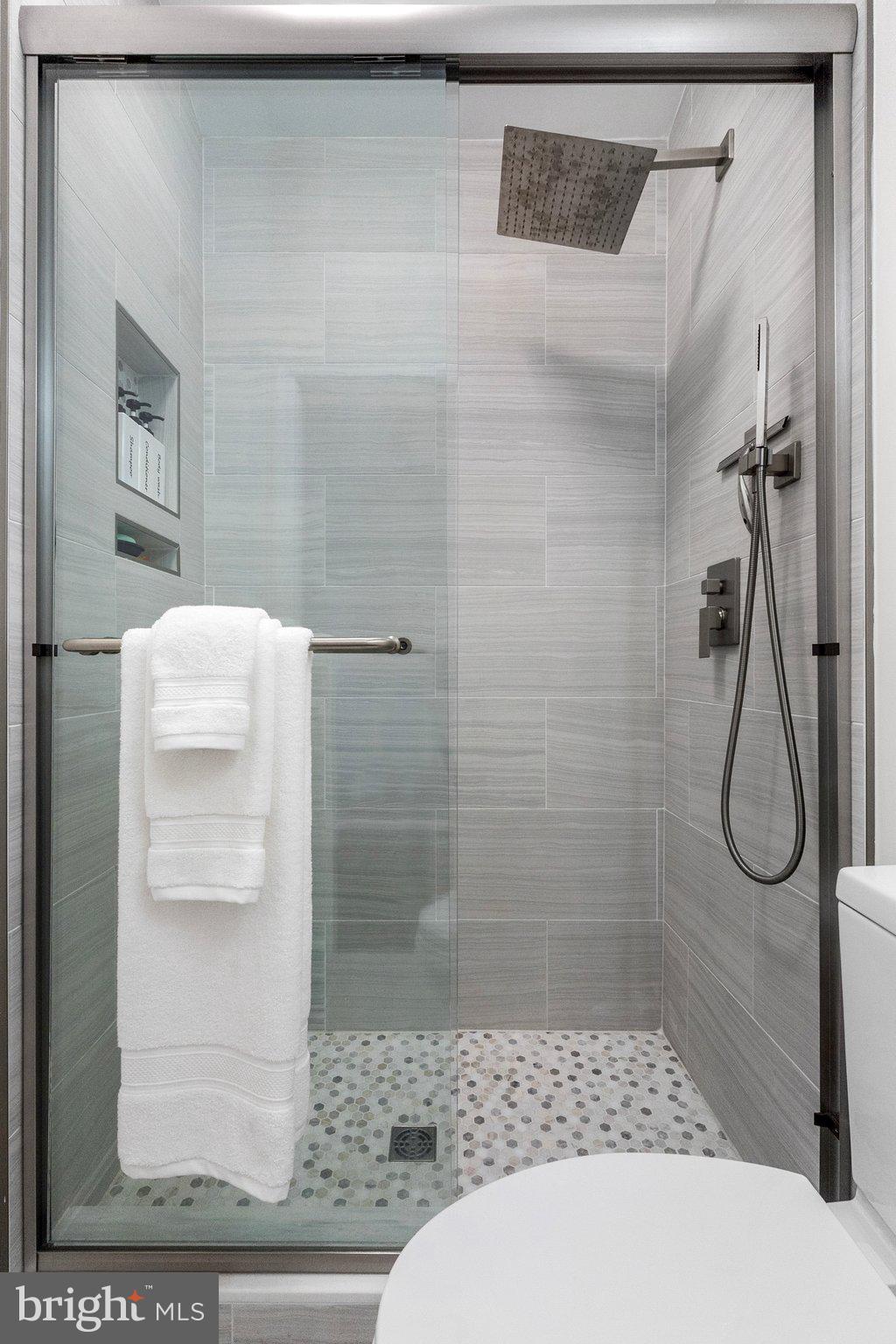 HAMILTON - Residential