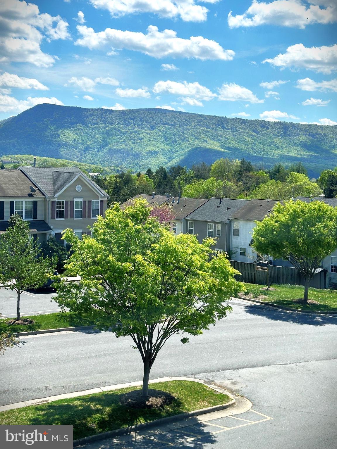 HUPPS RIDGE - Residential