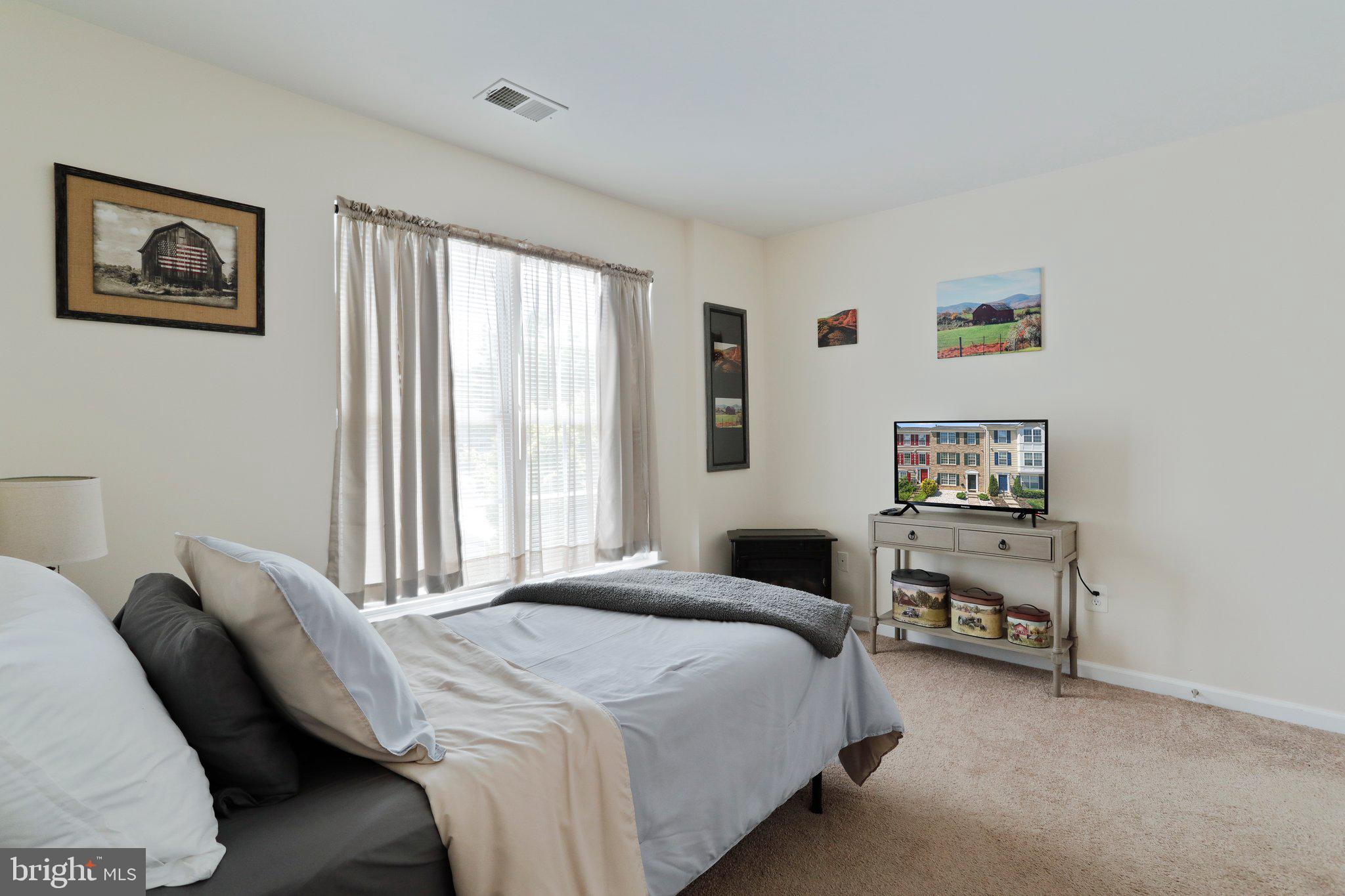 HUPPS RIDGE - Residential