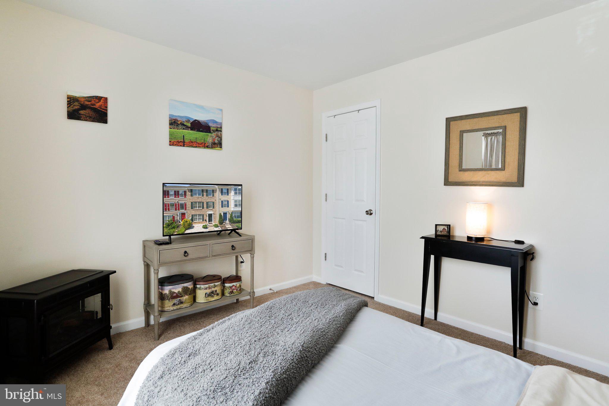 HUPPS RIDGE - Residential