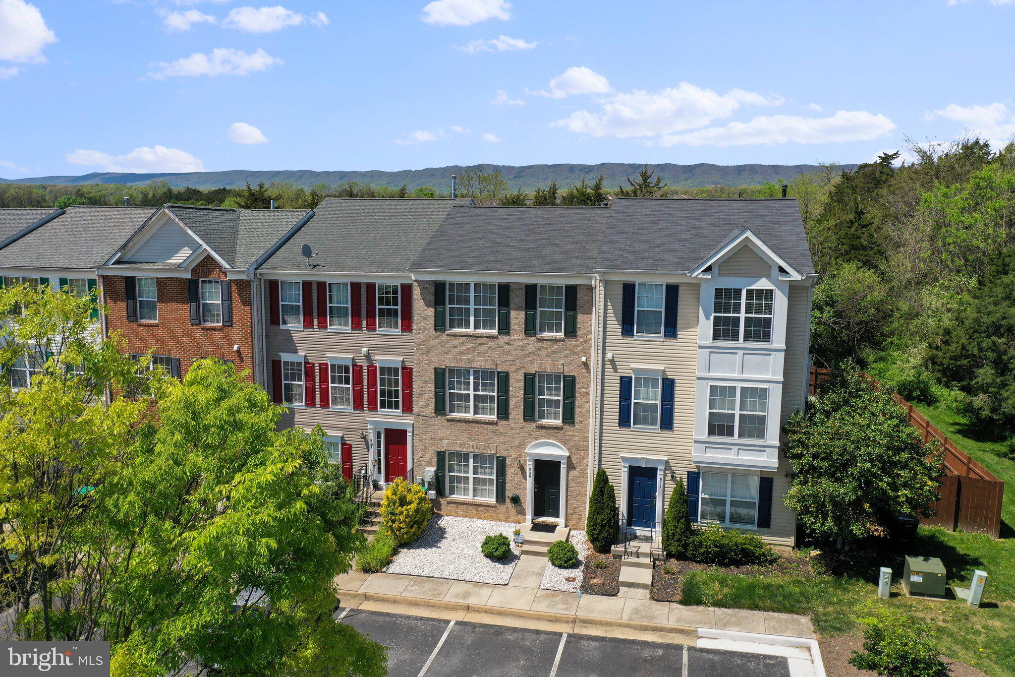 HUPPS RIDGE - Residential