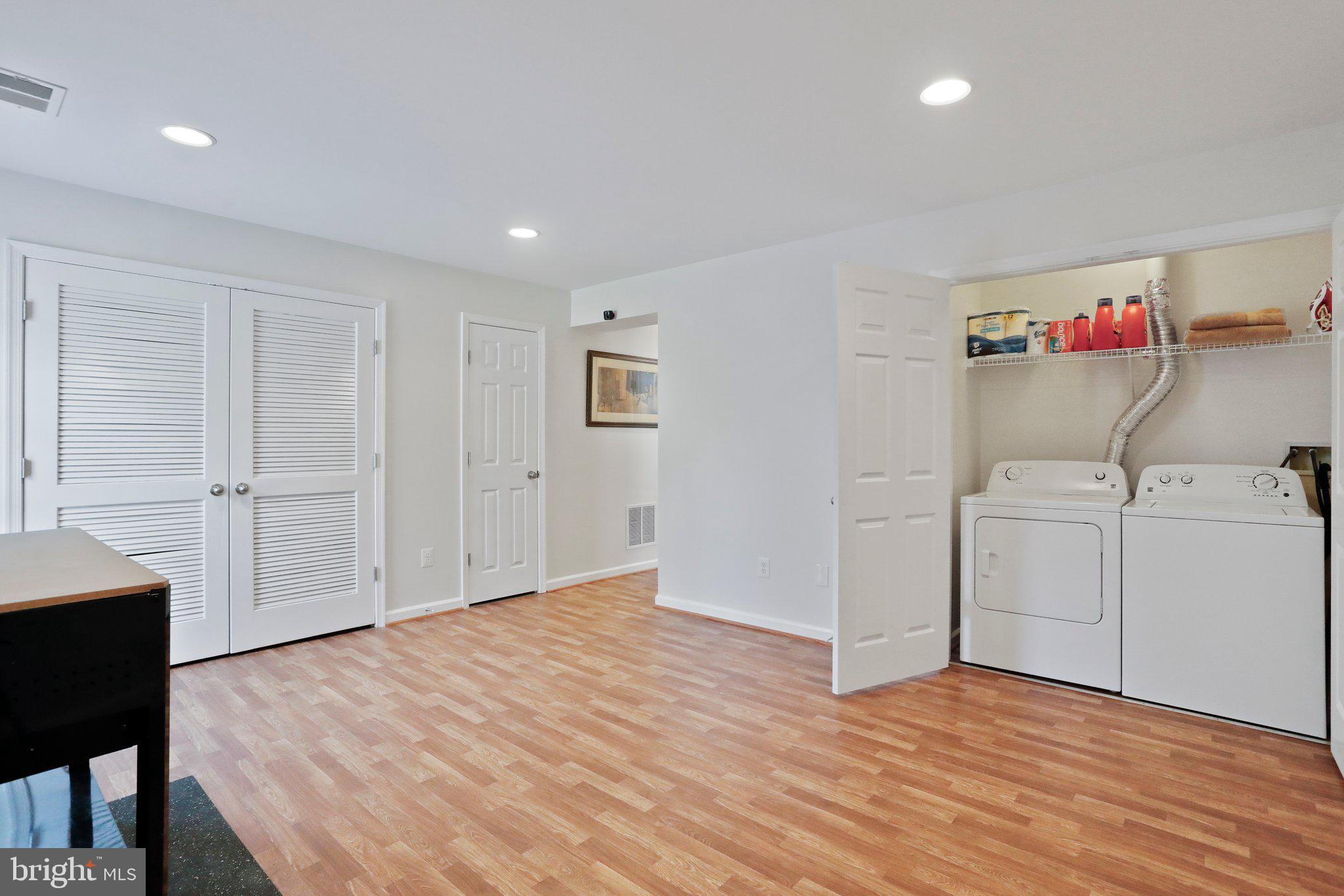 HUPPS RIDGE - Residential