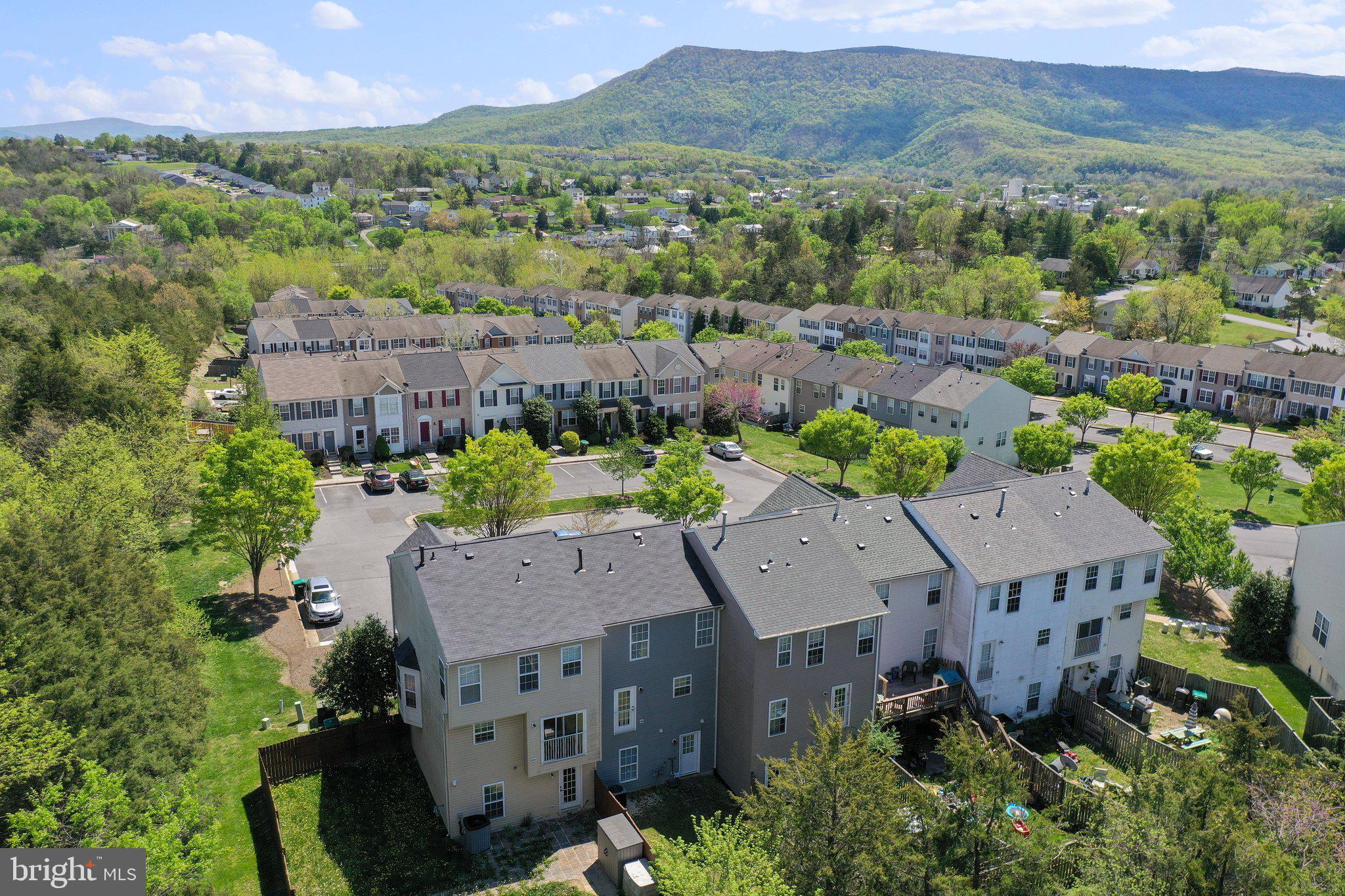 HUPPS RIDGE - Residential