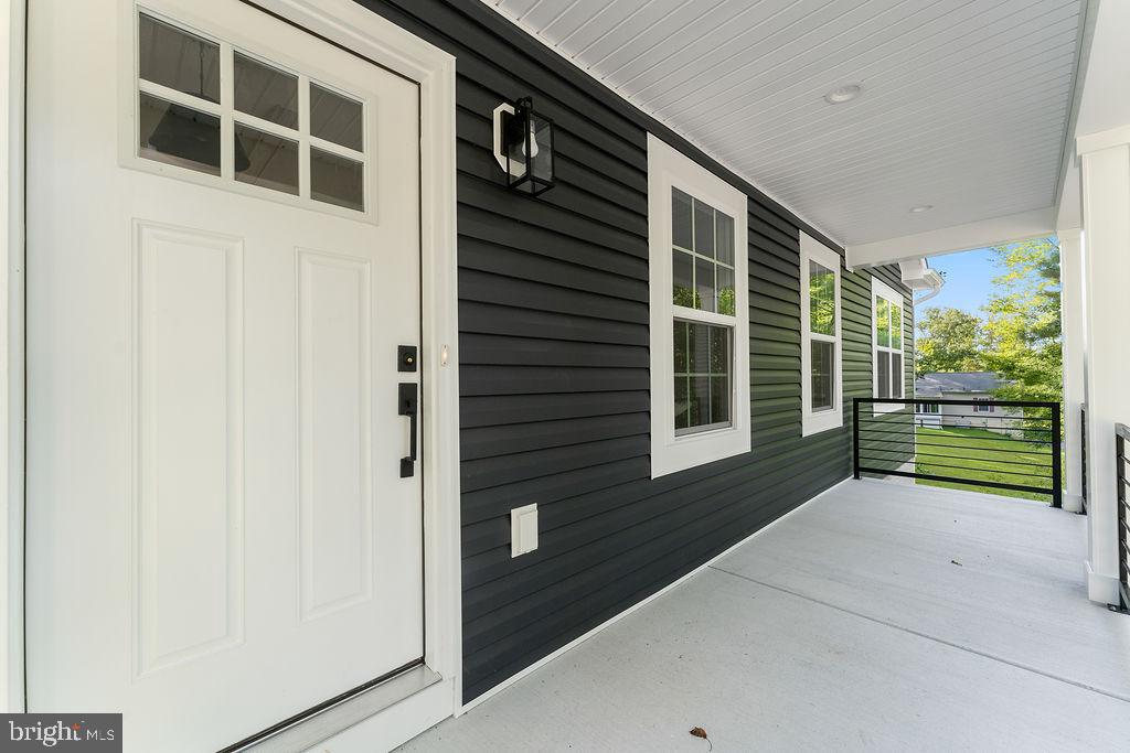 95 WOODLAND SHORES DRIVE