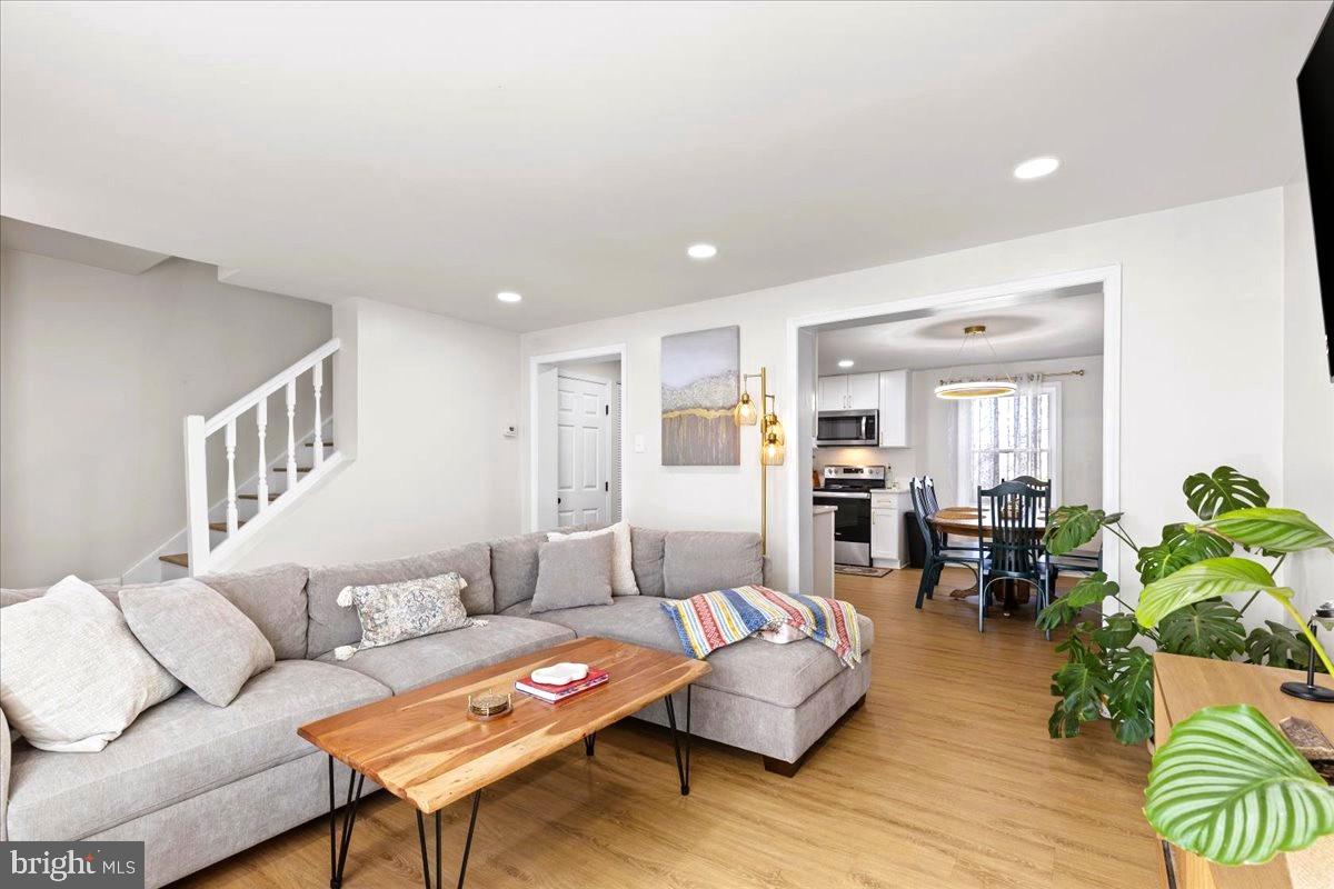 DIGGS CIRCLE - Residential