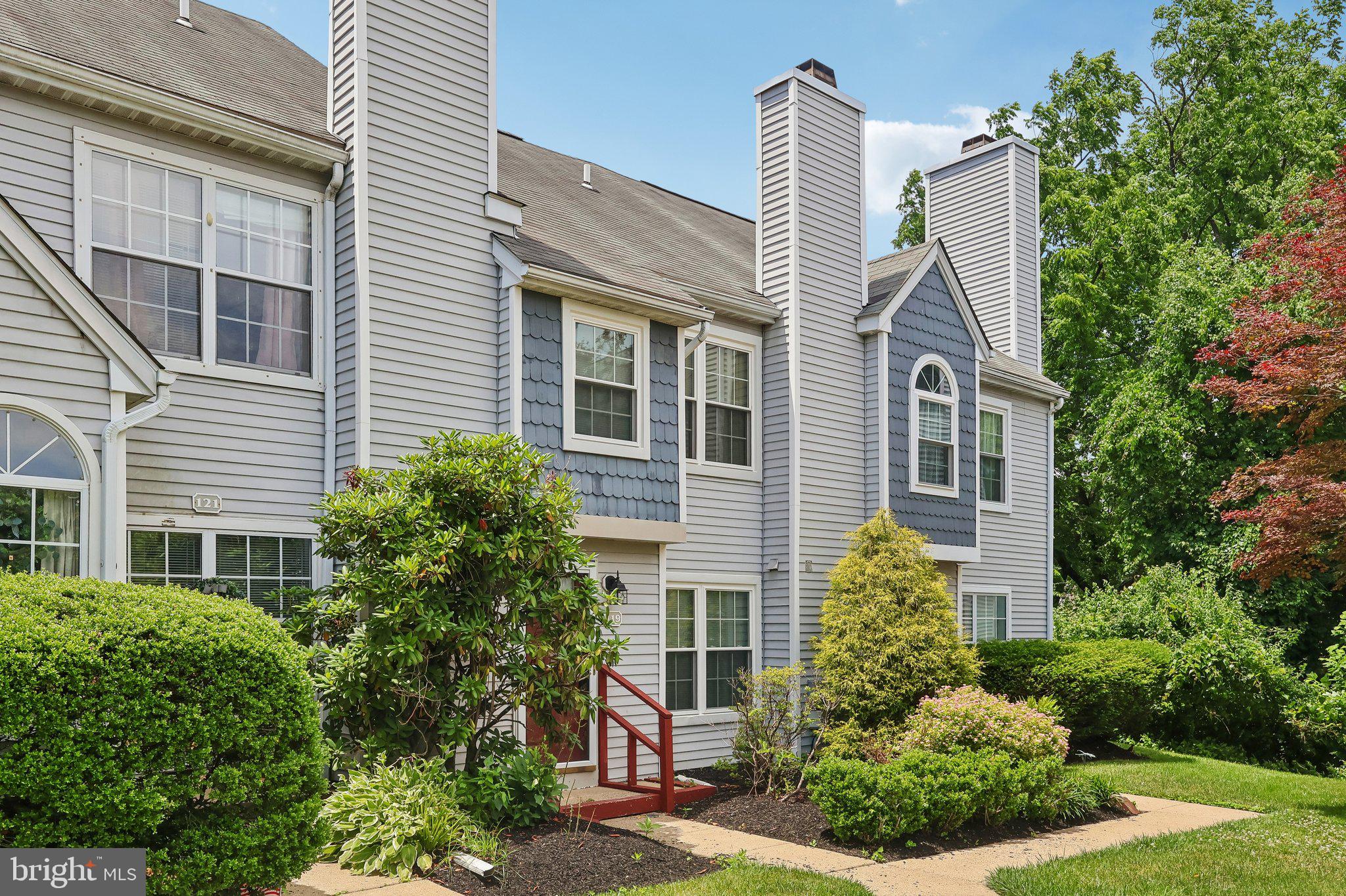 119 MACINTOSH COURT