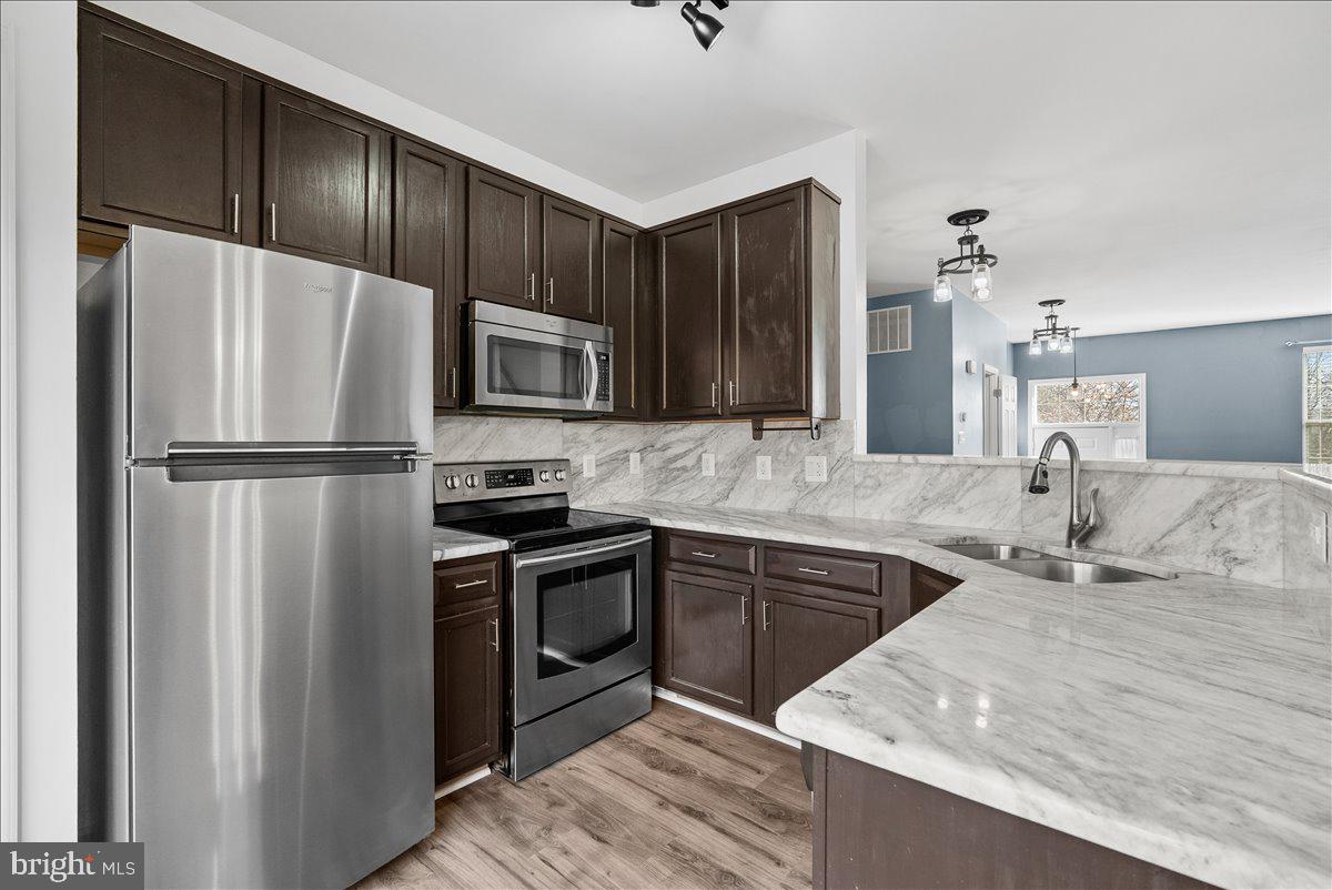 FOREST PARK - Residential