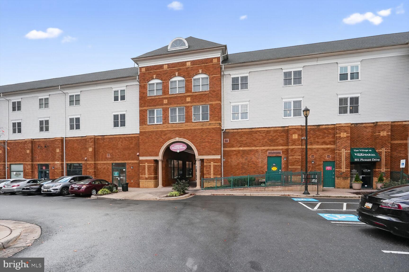 KING FARM VILLAGE CENTER - Residential Lease