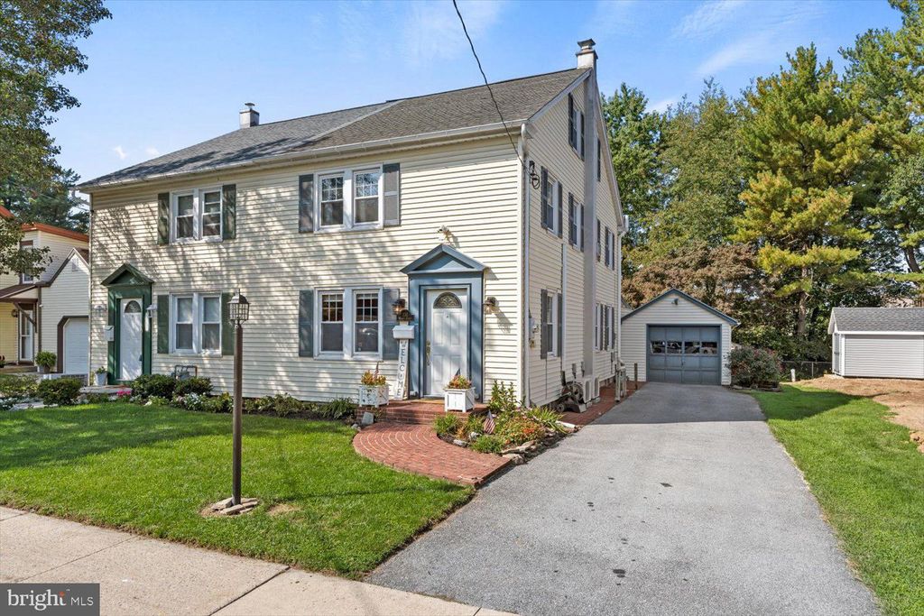 Photo of 131 E Market Street, Lititz, PA 17543 (MLS # PALA2042224)