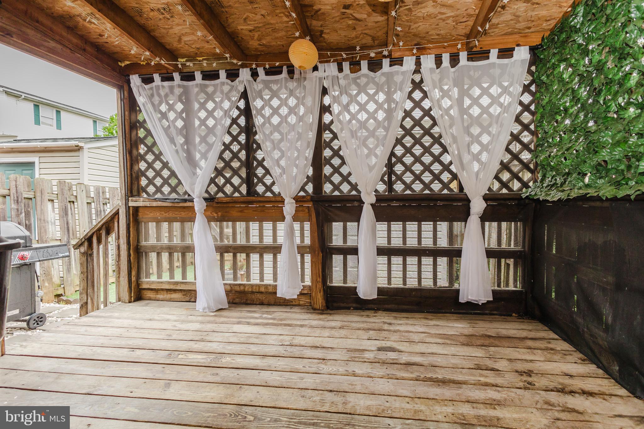 MUSSELMAN SQUARE - Residential