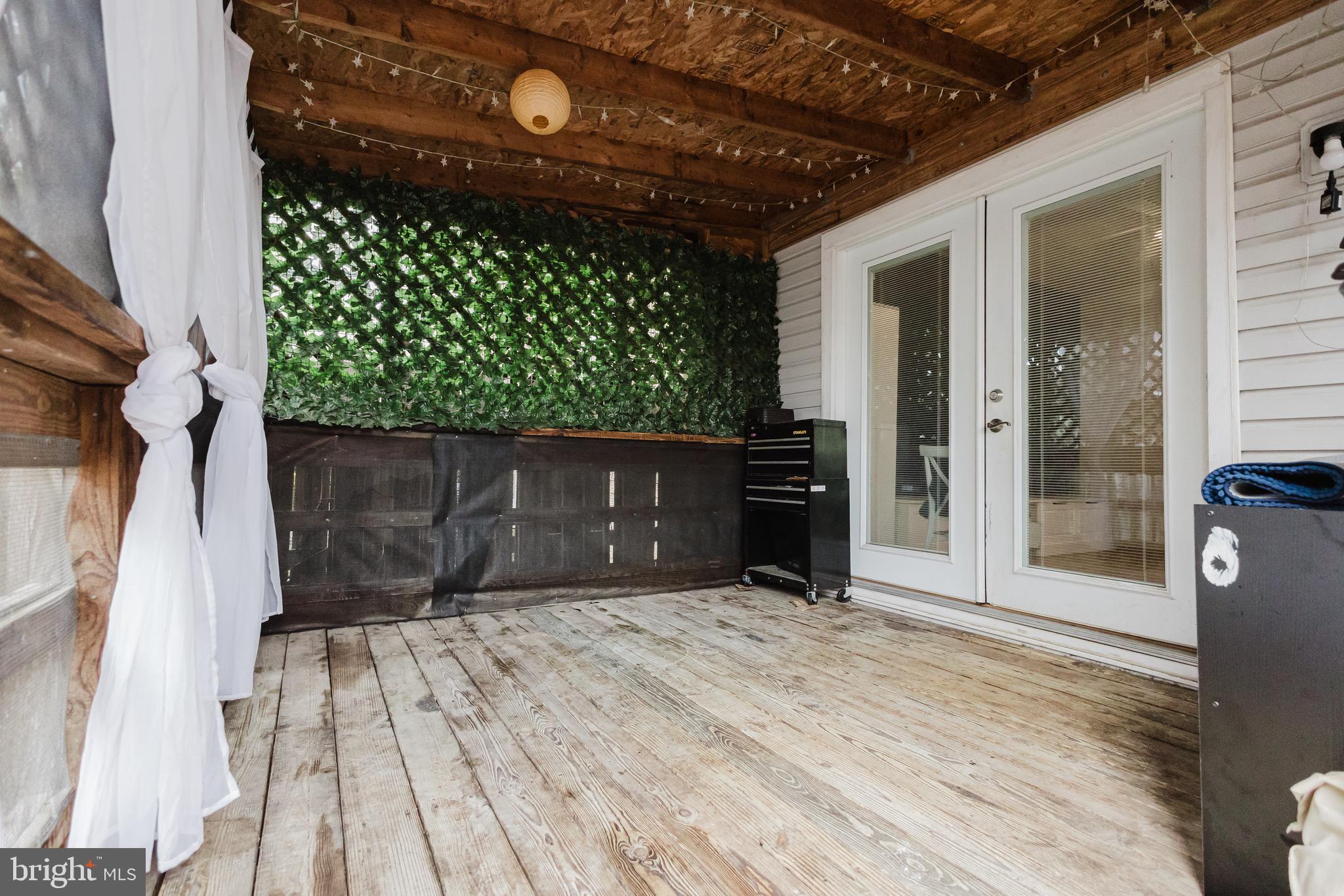 MUSSELMAN SQUARE - Residential