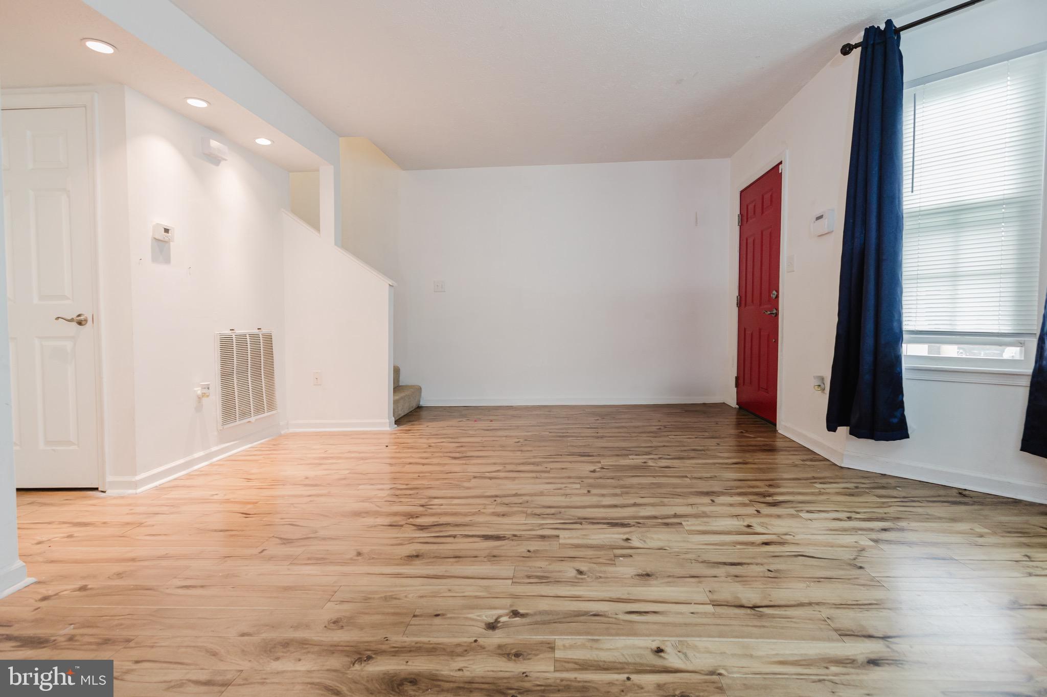 MUSSELMAN SQUARE - Residential