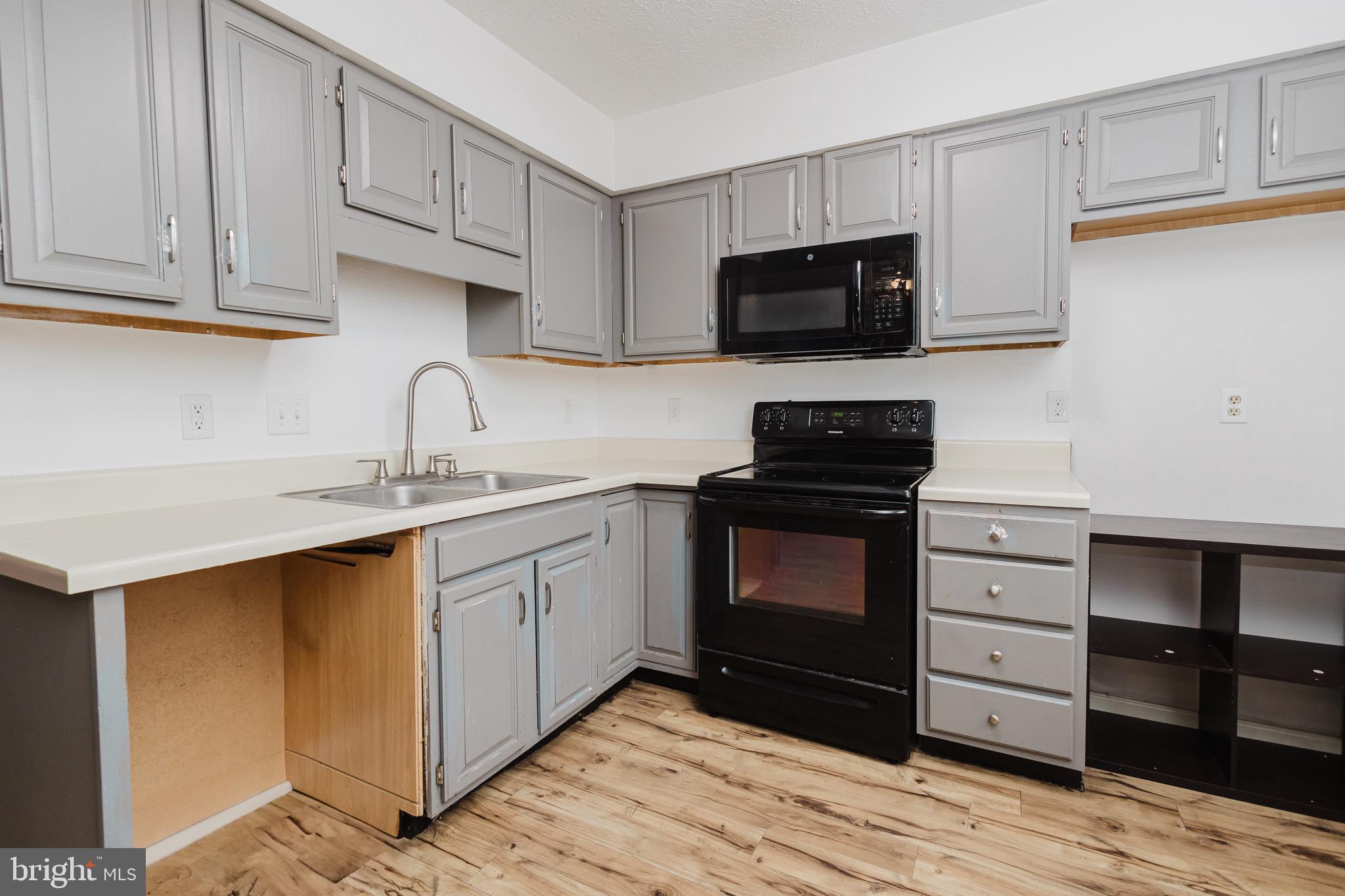 MUSSELMAN SQUARE - Residential