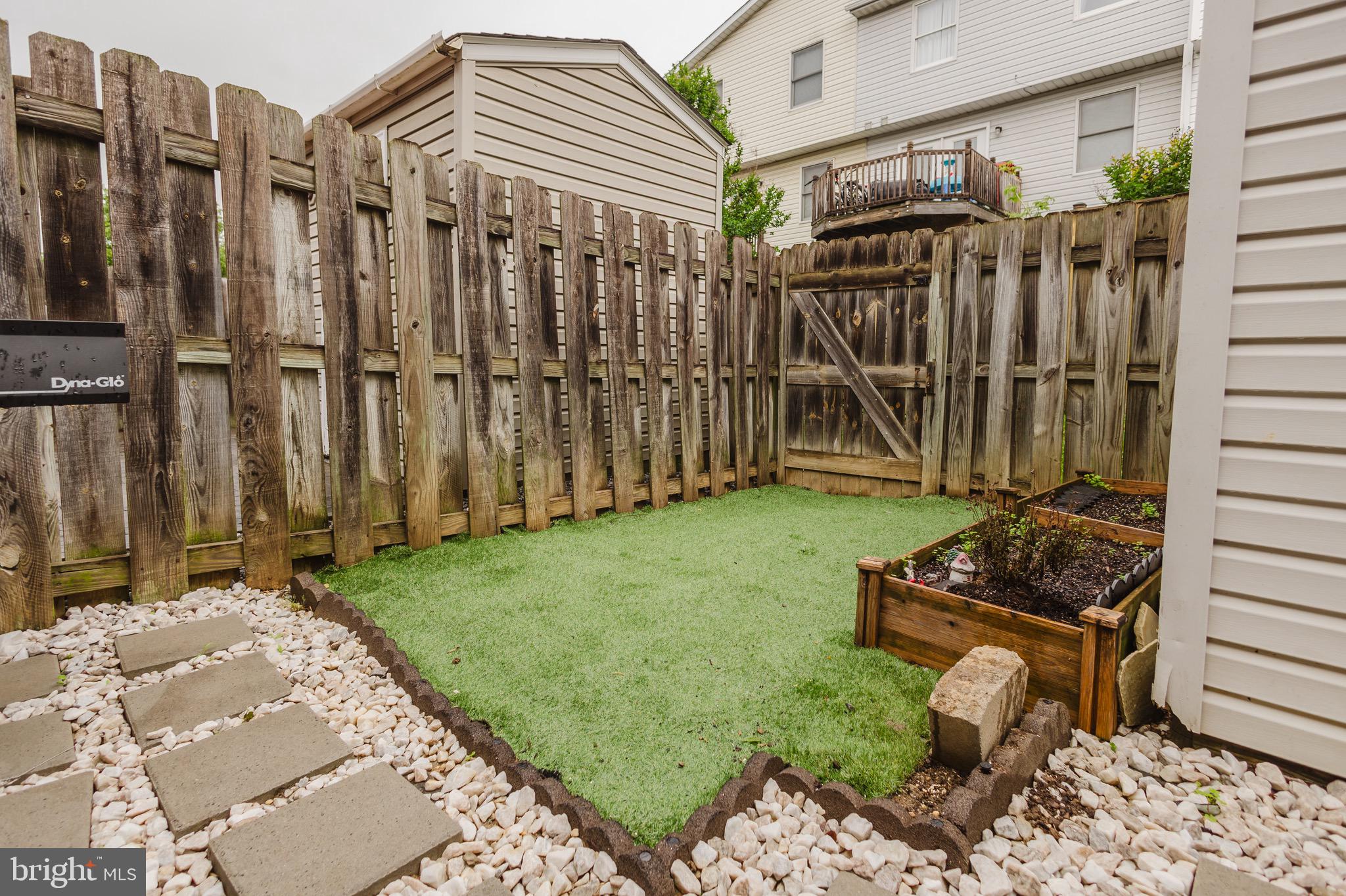 MUSSELMAN SQUARE - Residential