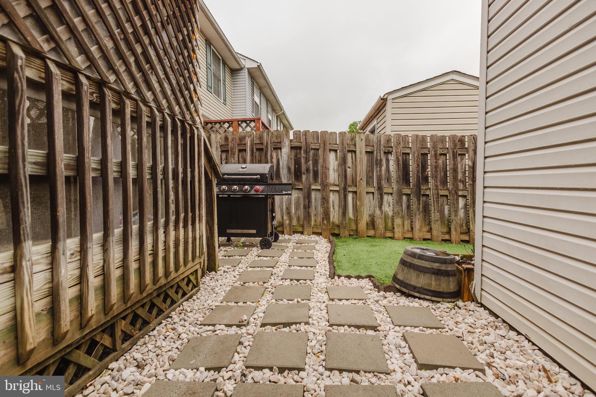 MUSSELMAN SQUARE - Residential