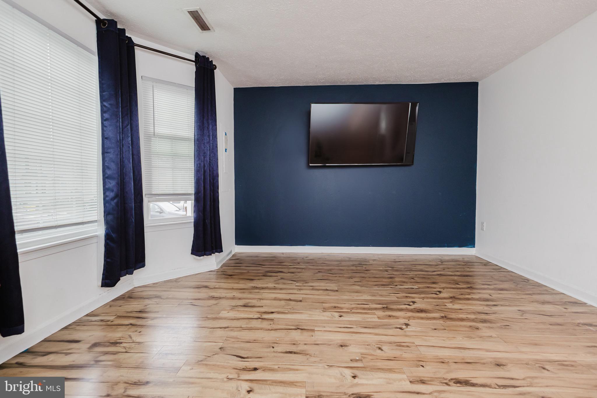 MUSSELMAN SQUARE - Residential