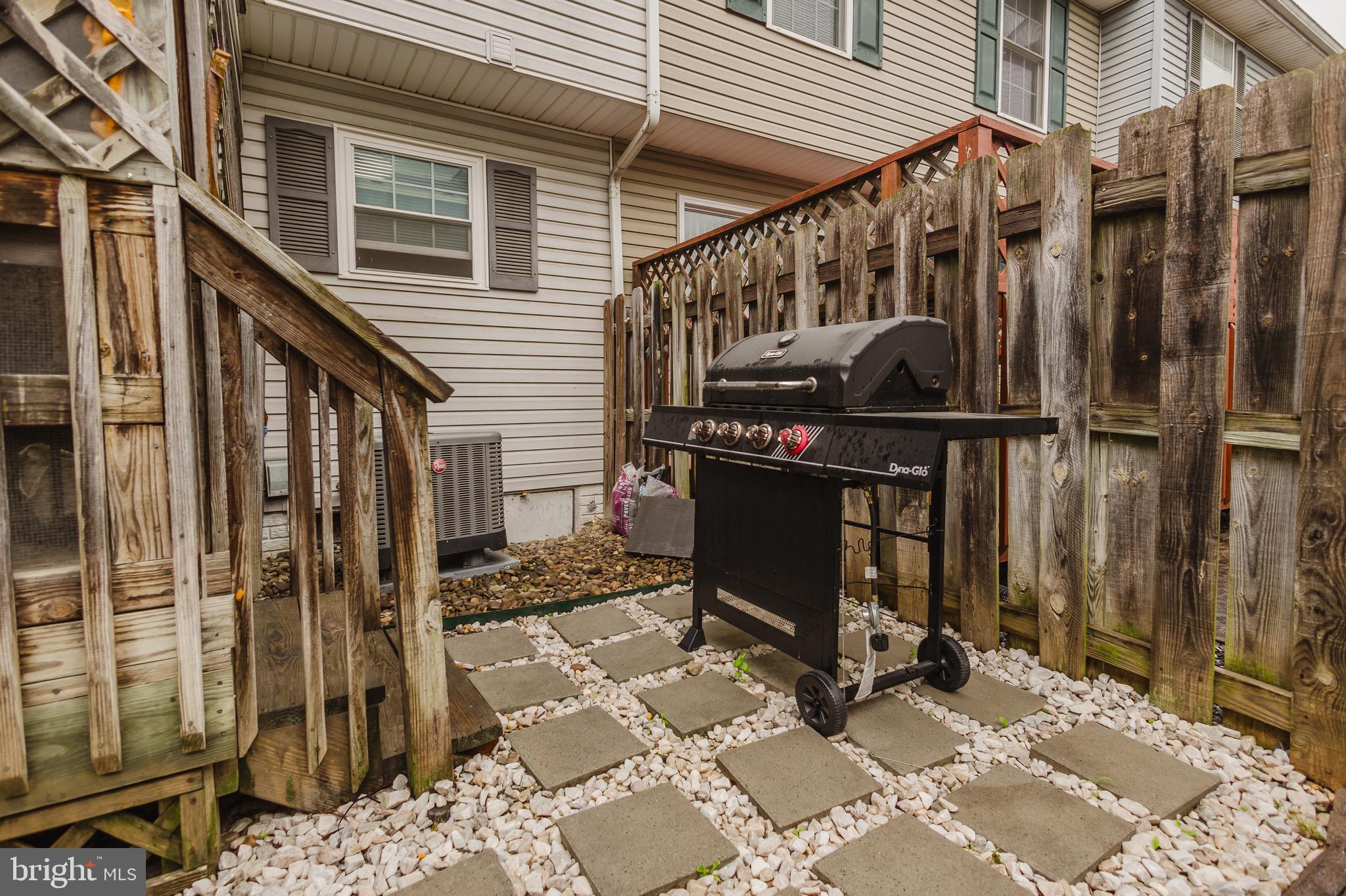 MUSSELMAN SQUARE - Residential