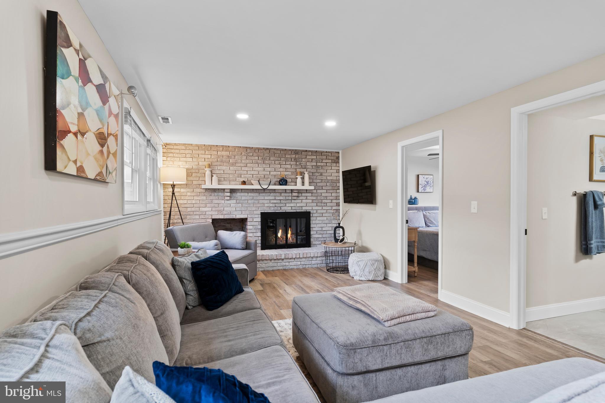 COUNTRYSIDE - Residential