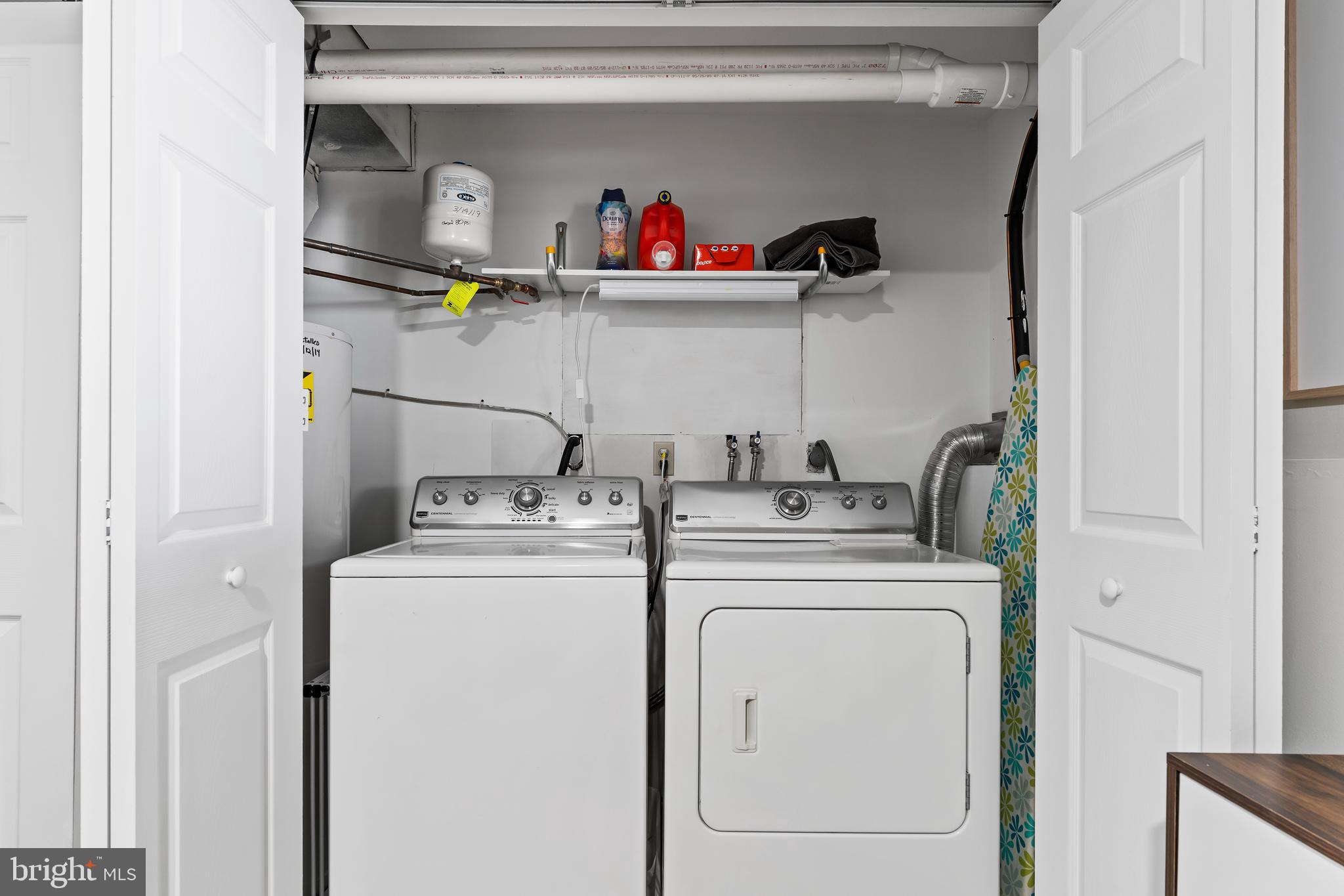 COUNTRYSIDE - Residential