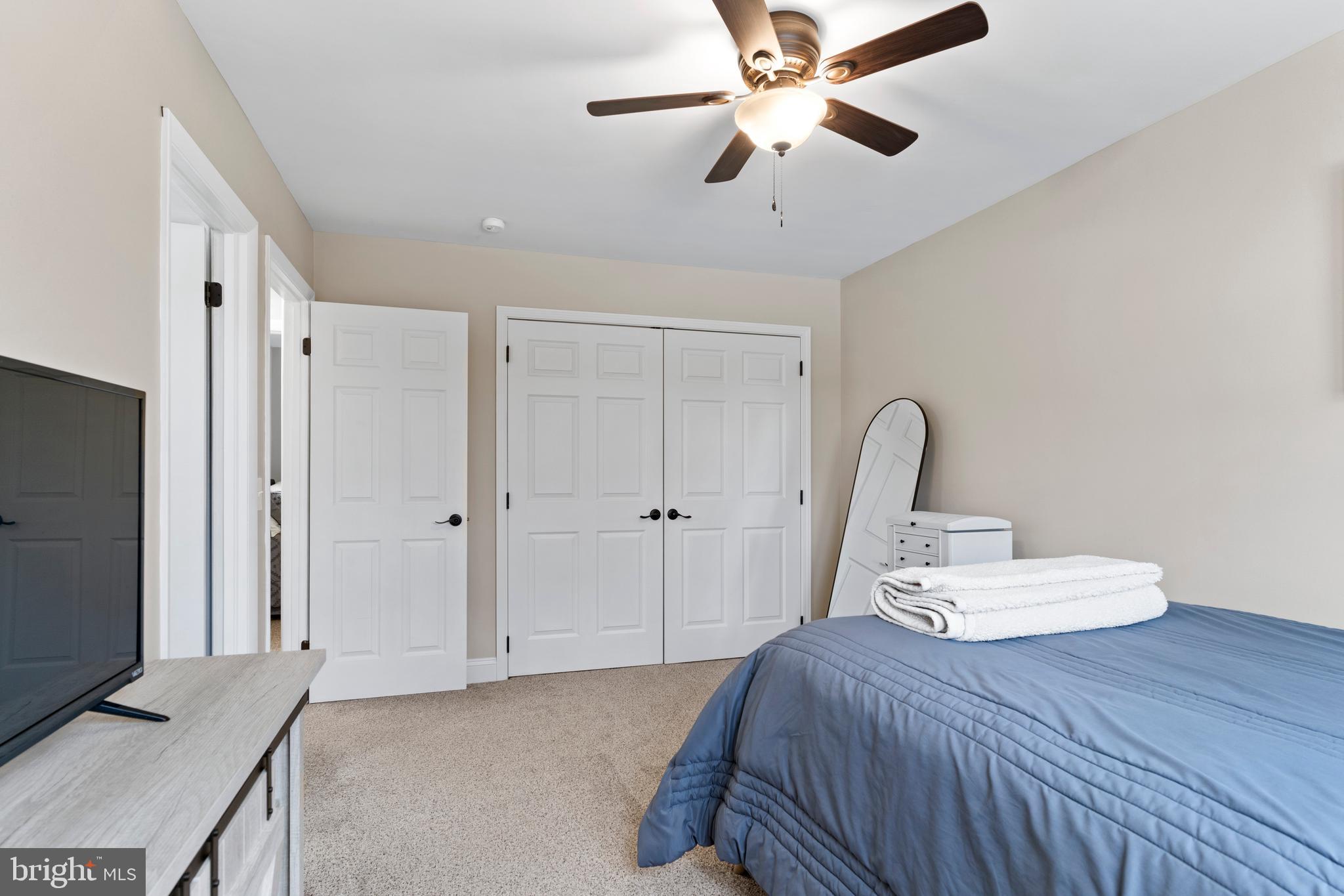 COUNTRYSIDE - Residential