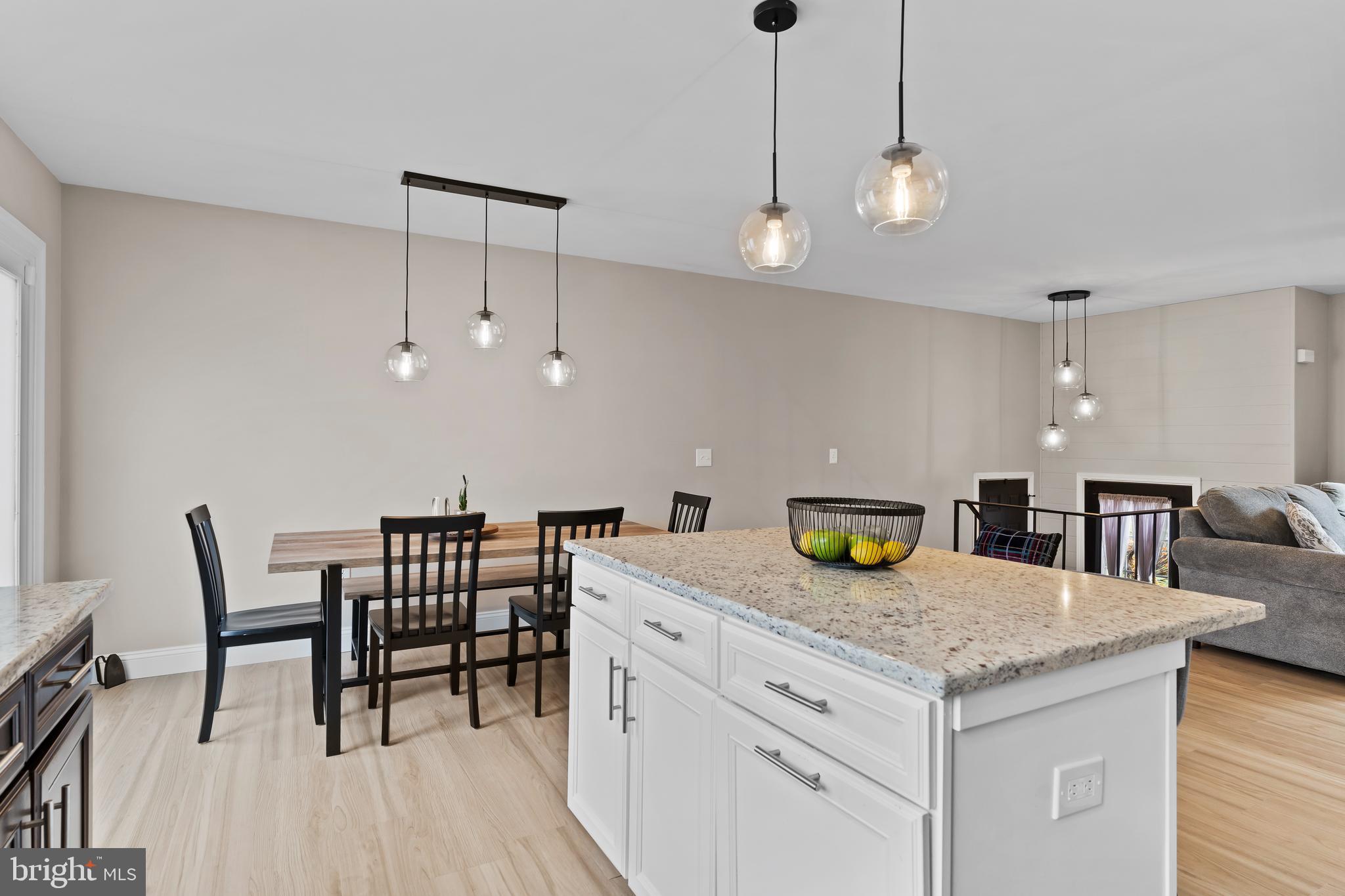 COUNTRYSIDE - Residential