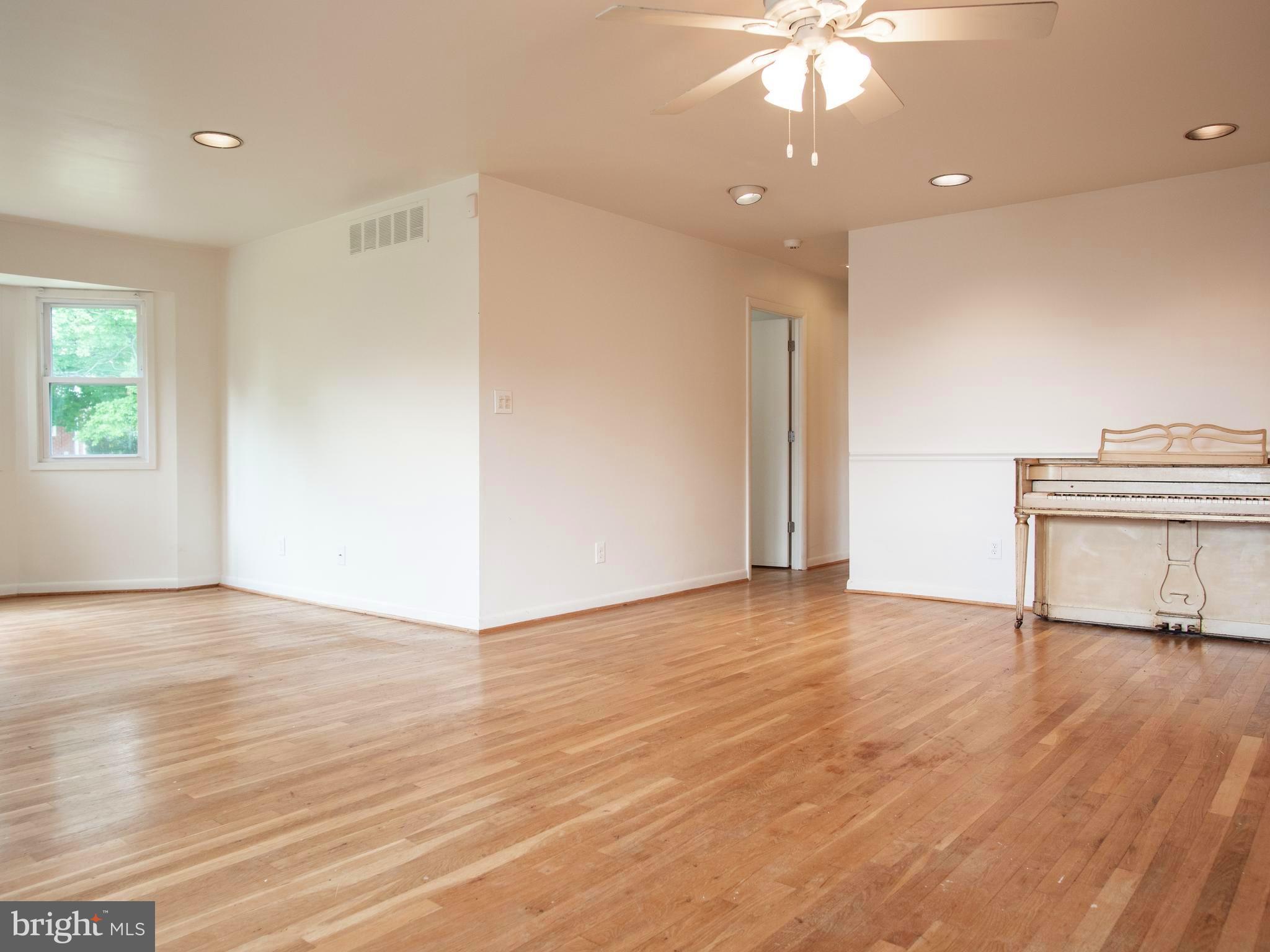 PIKESVILLE - Residential