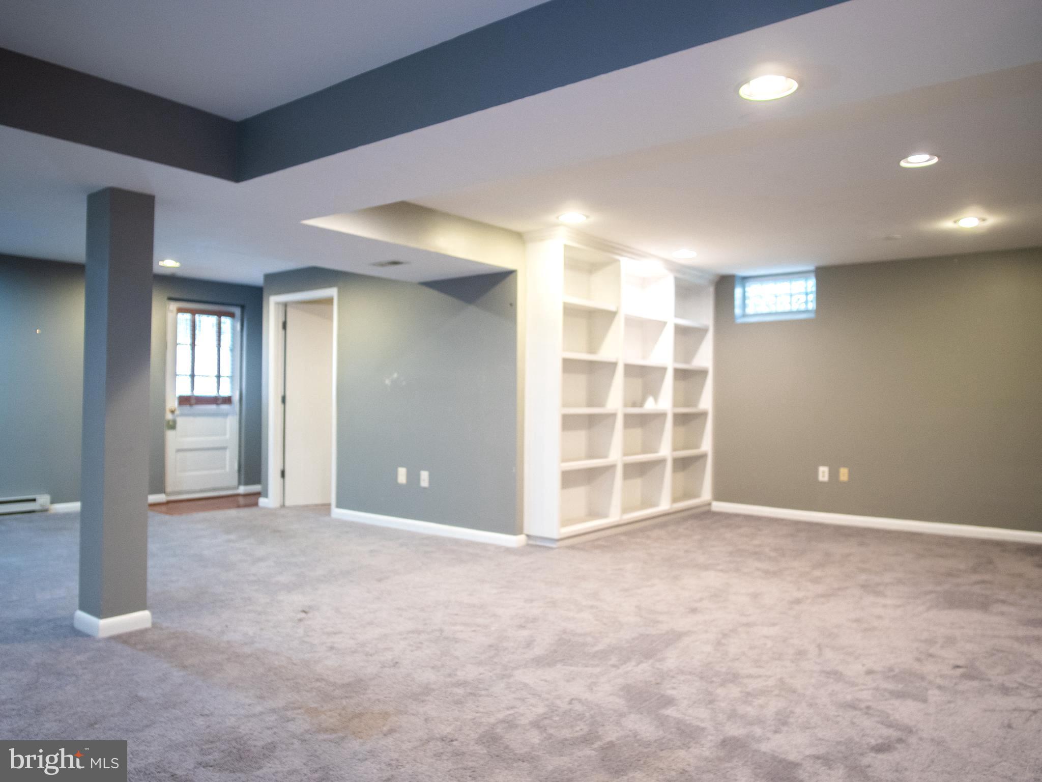 PIKESVILLE - Residential