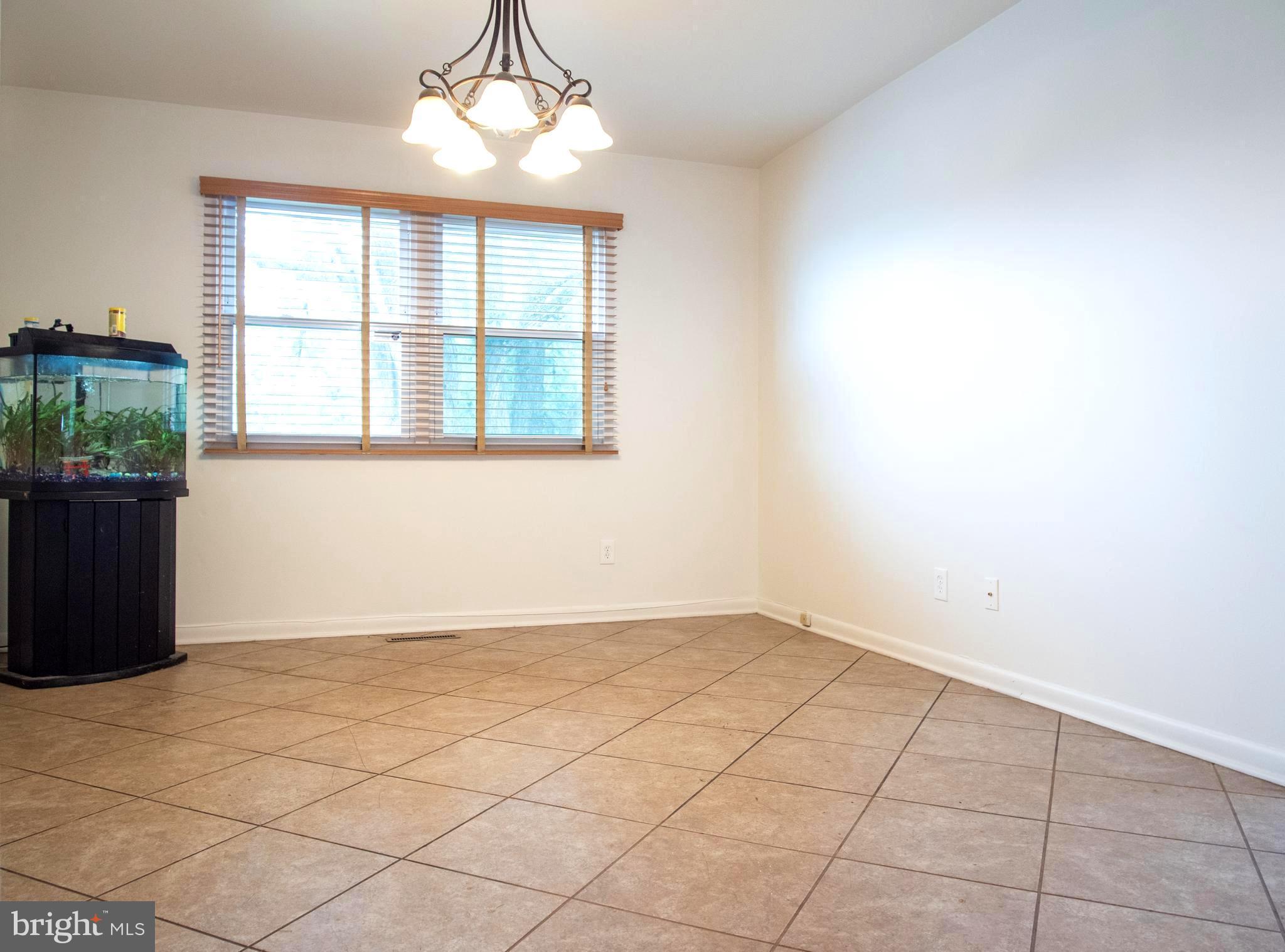 PIKESVILLE - Residential