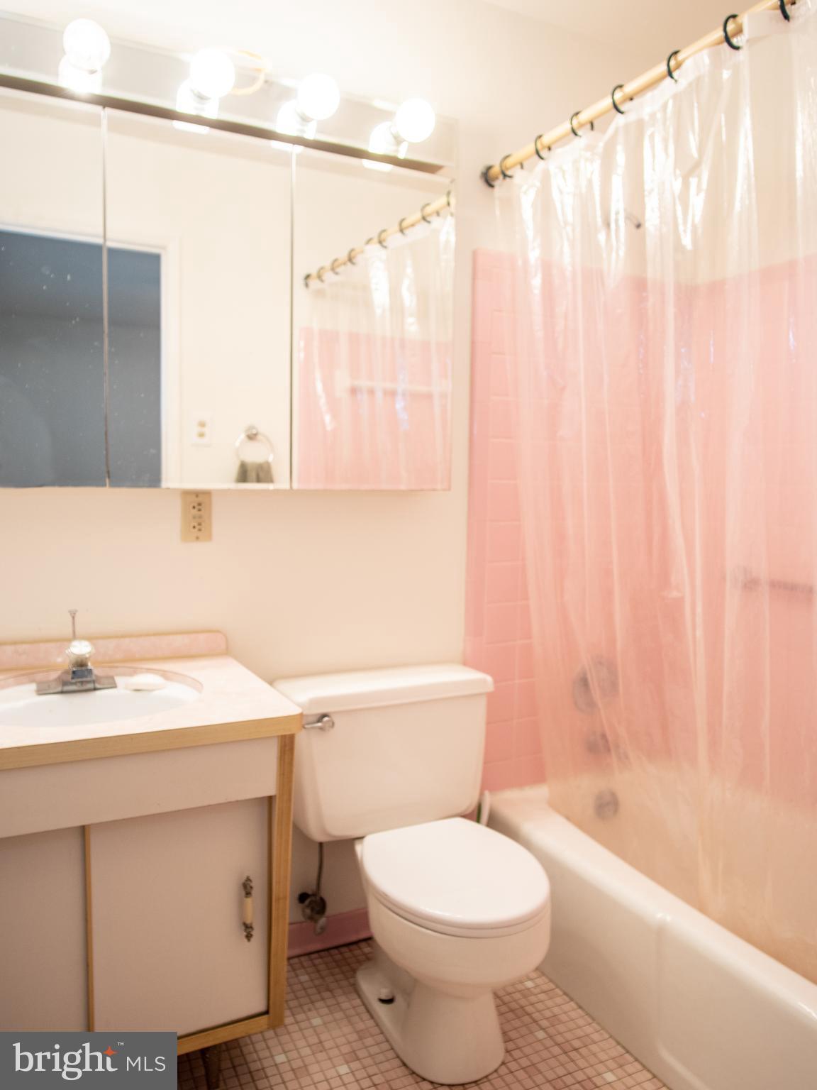 PIKESVILLE - Residential