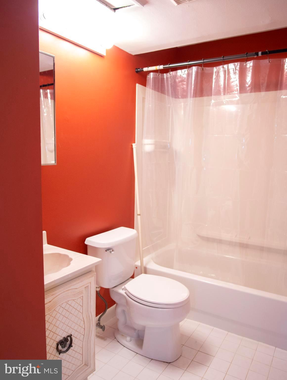 PIKESVILLE - Residential