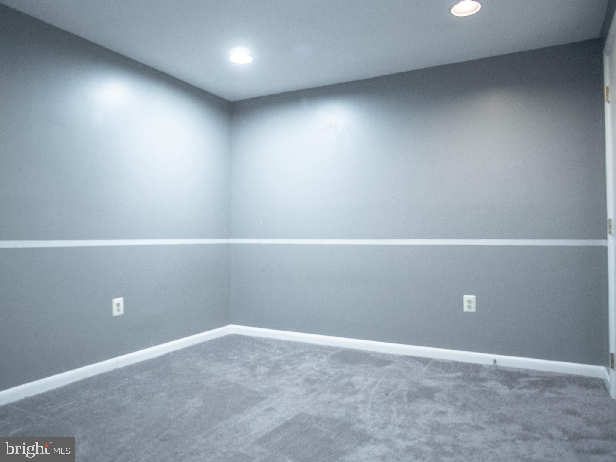 PIKESVILLE - Residential