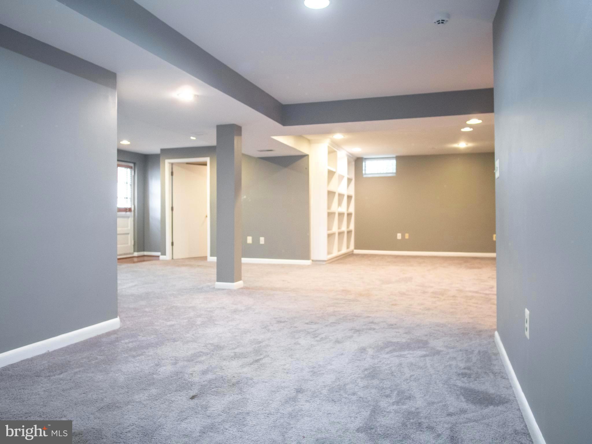 PIKESVILLE - Residential