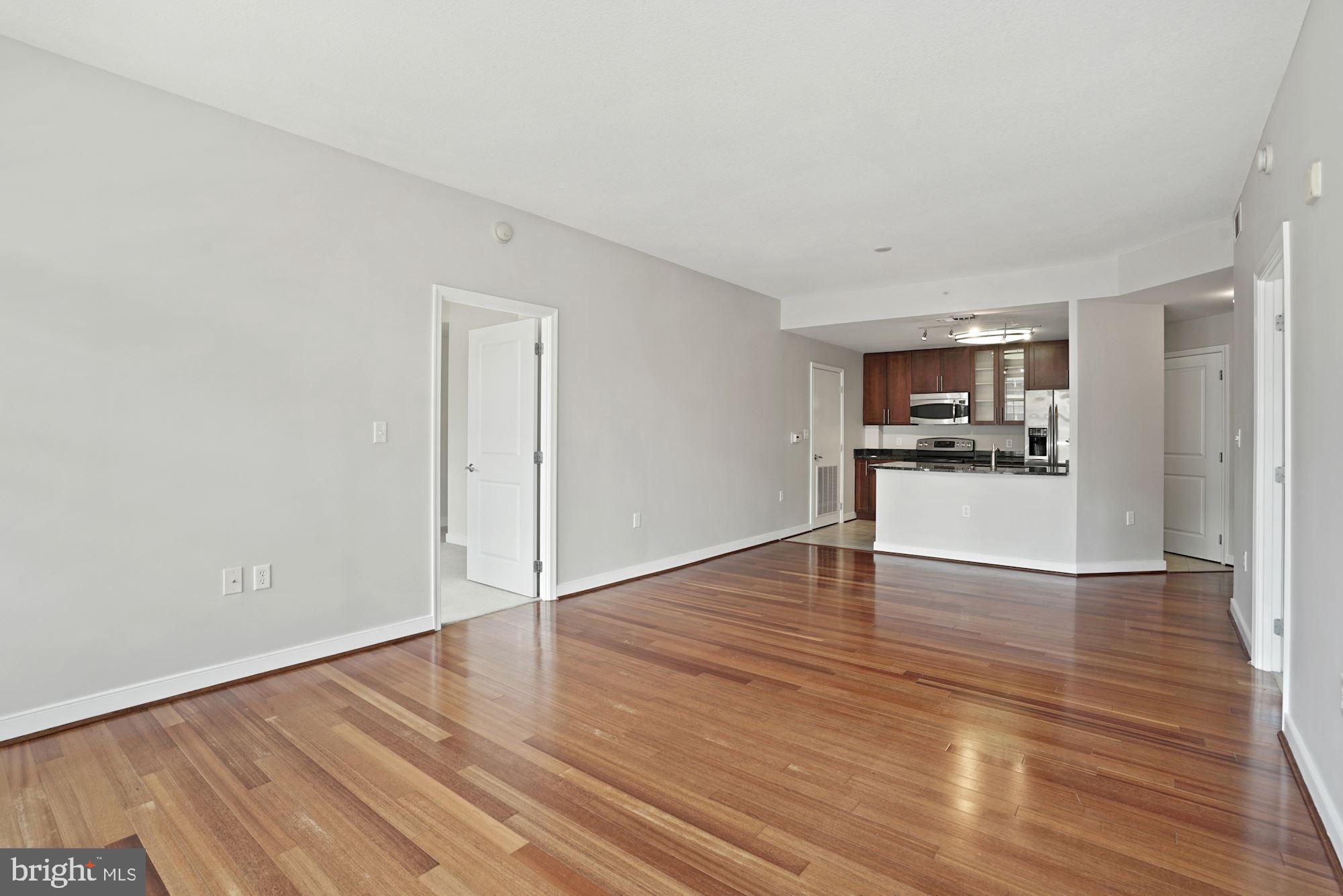 NATIONAL HARBOR - Residential Lease