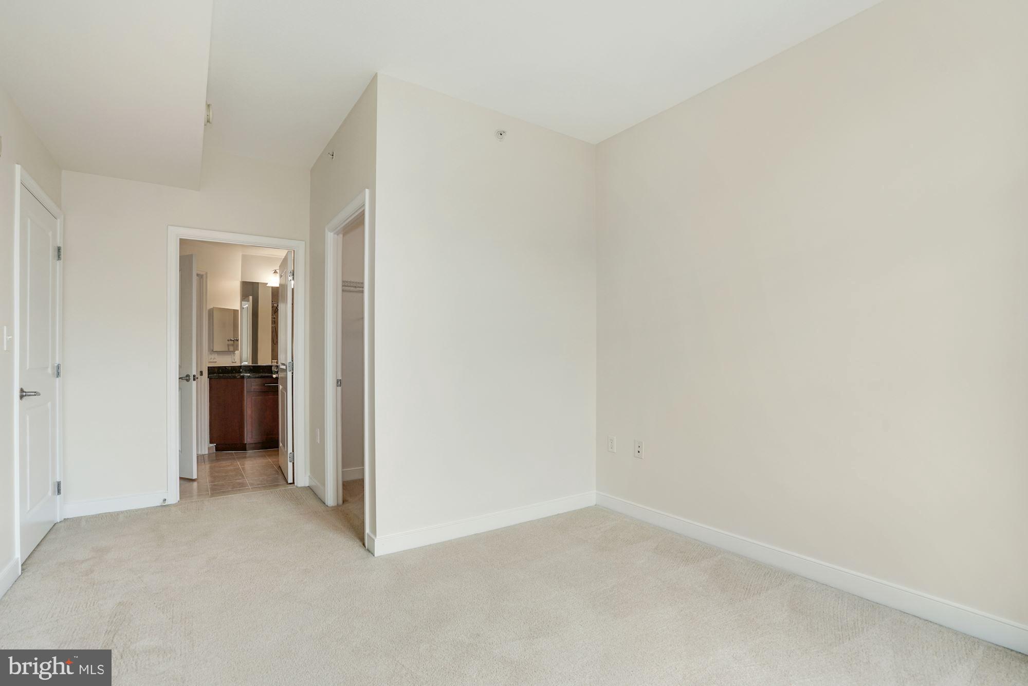 NATIONAL HARBOR - Residential Lease