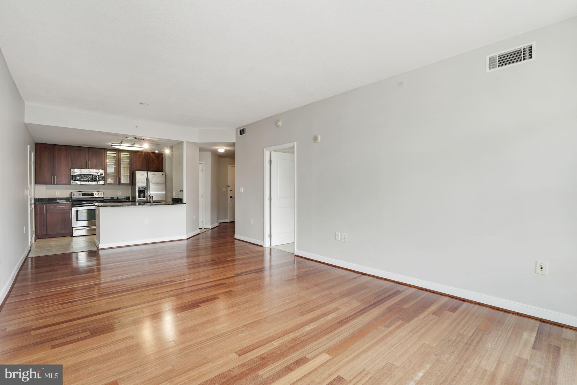 NATIONAL HARBOR - Residential Lease