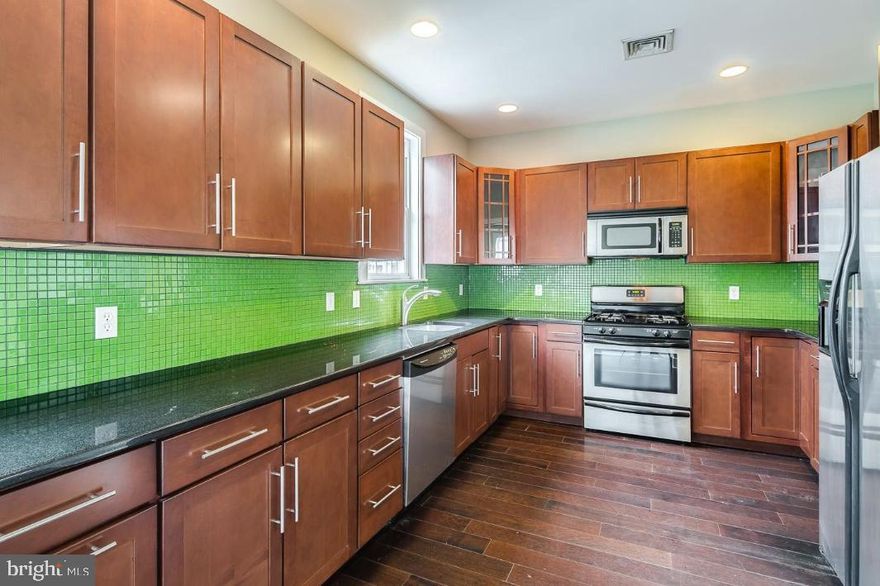 *Available 8/1/2024*

Don't miss a chance to see this modern home located minutes from the South Street Bridge and the Heart of Graduate Hospital. This 3 bedroom, 2.5 bathroom home features a living and dining area with high ceilings, central air, washer and dryer, and dark walnut hardwood floors and a finished basement. The kitchen is updated with beautiful backsplash tile, and appliances that include a garbage disposal, stainless steel dishwasher, refrigerator, oven and microwave. Access to the patio is located off of the kitchen. The bedrooms are spacious with lots of closet space and natural sun light. The master suite contains a walk-in closet, large bathroom with marble tile, jacuzzi bath tub, and glass shower.

Graduate Hospital Neighborhood - A growing neighborhood in the southern section of Center City, the Graduate Hospital is located minutes from Schuylkill River Park, Grays Ferry, South Street, Fitler Square and Rittenhouse Square. Officially bordered by South Street to the north, Washington Avenue to the south, Broad Street to the east and Schuylkill River to the west, the Graduate Hospital is also just minutes from the vibrant Avenue of the Arts and just a few minutes drive from University City and the campuses of Drexel University and the University of Pennsylvania (UPenn).

*Sorry, no pets
*Photos are of a similar unit